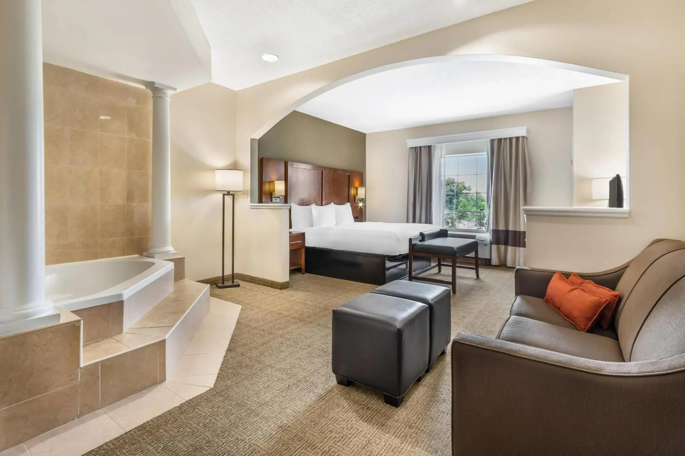 King Suite with Spa Bath - Non-Smoking in Comfort Suites Myrtle Beach Central King Suite with Spa Bath - Non-Smoking in Comfort Suites Myrtle Beach Central