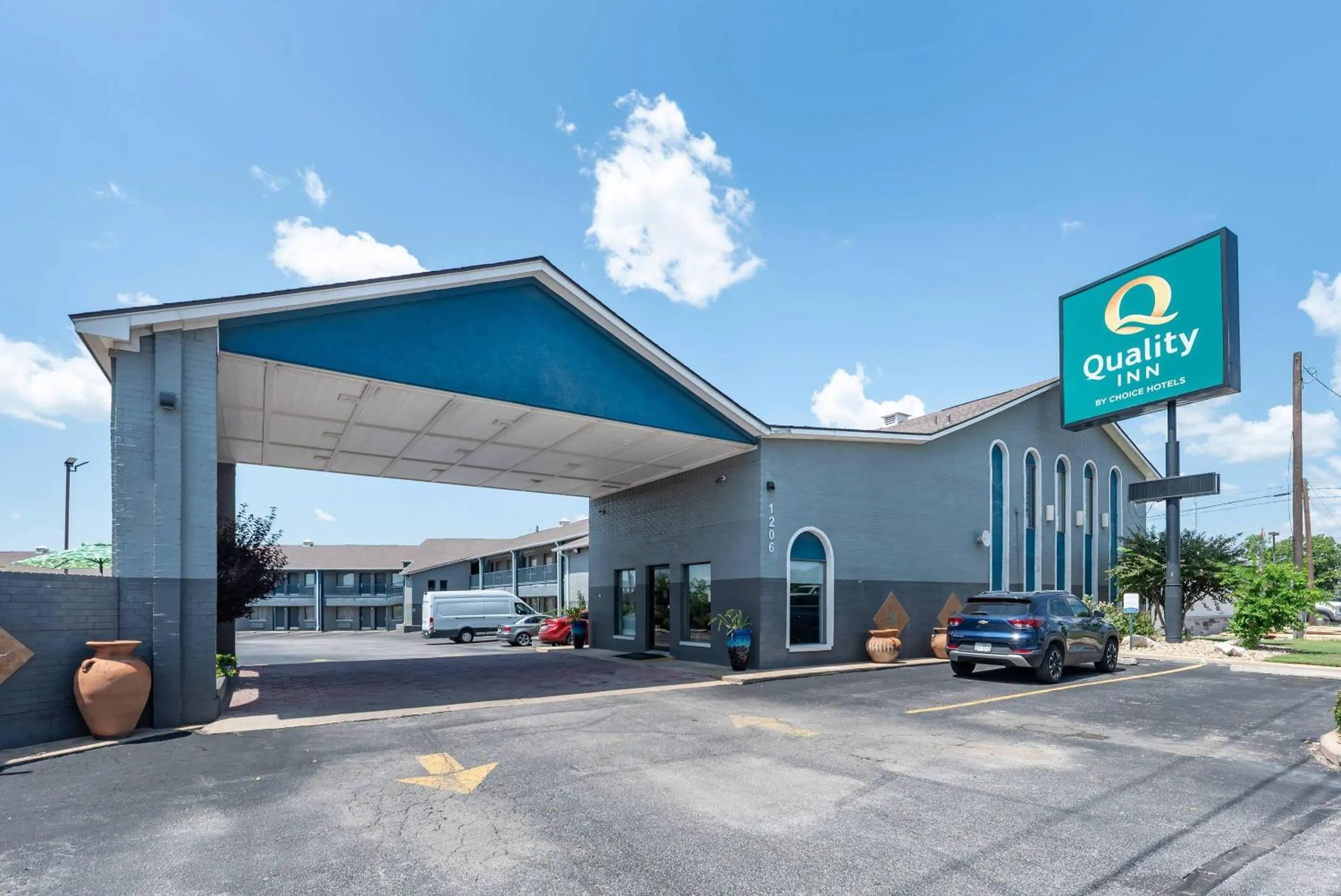 Property building in Quality Inn Near Lake Marble Falls