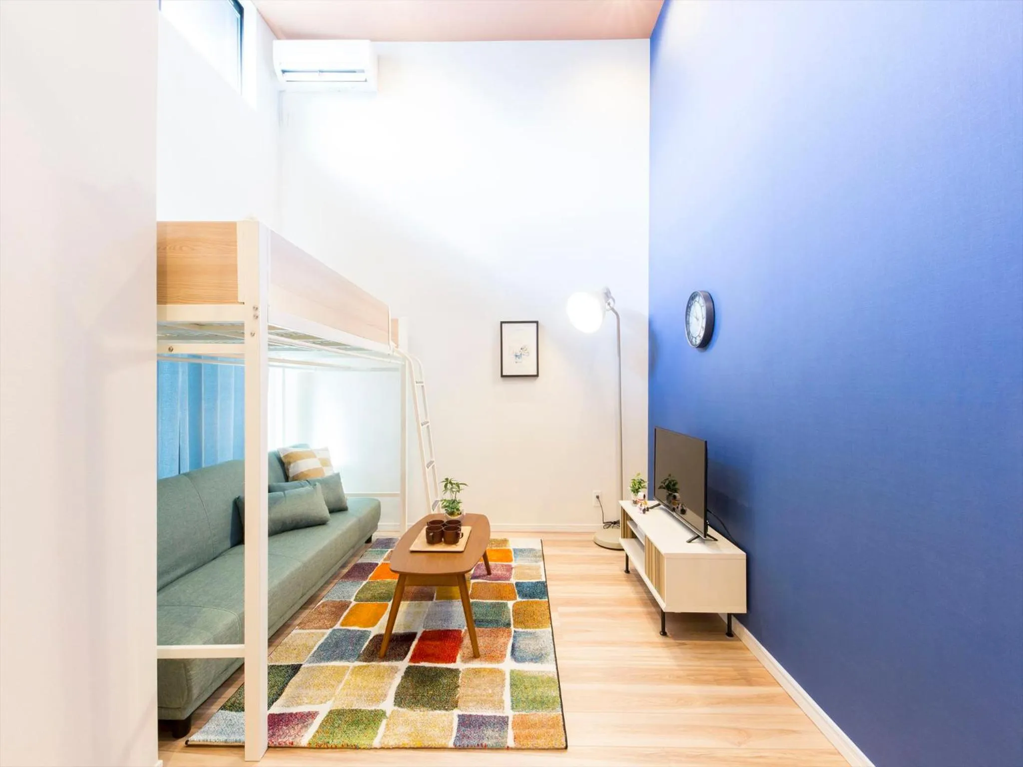 Living room in TRIP POD YOSHIZUKA C