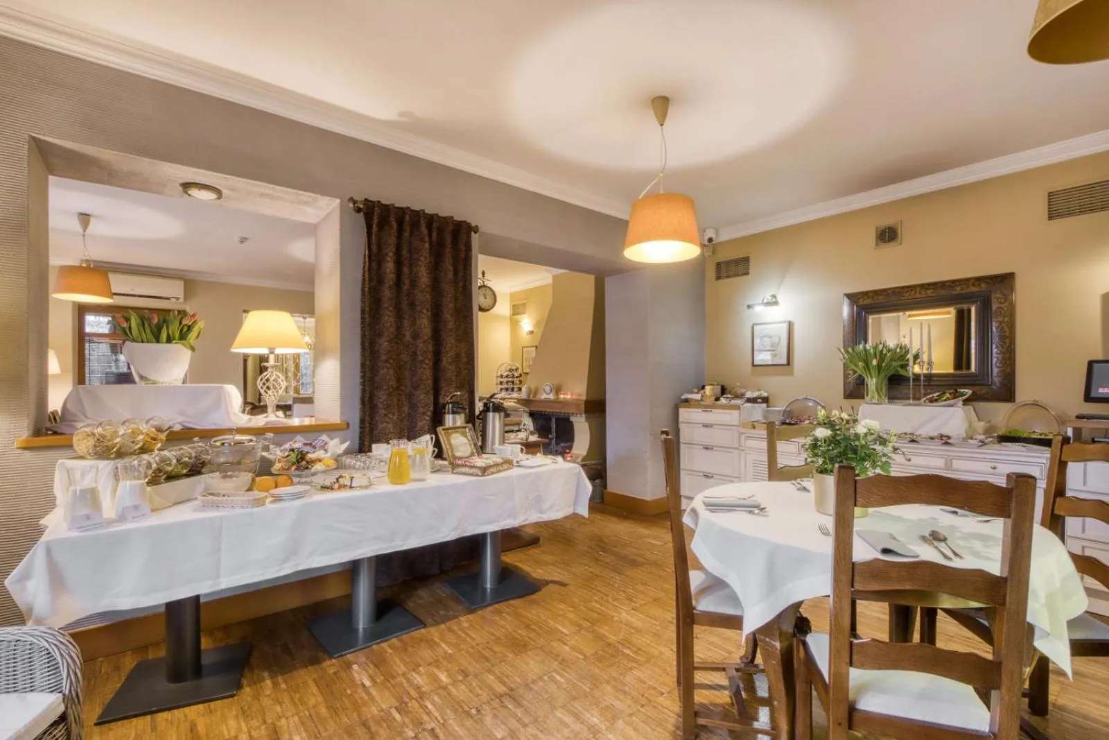 Restaurant/places to eat in American House Baletowa