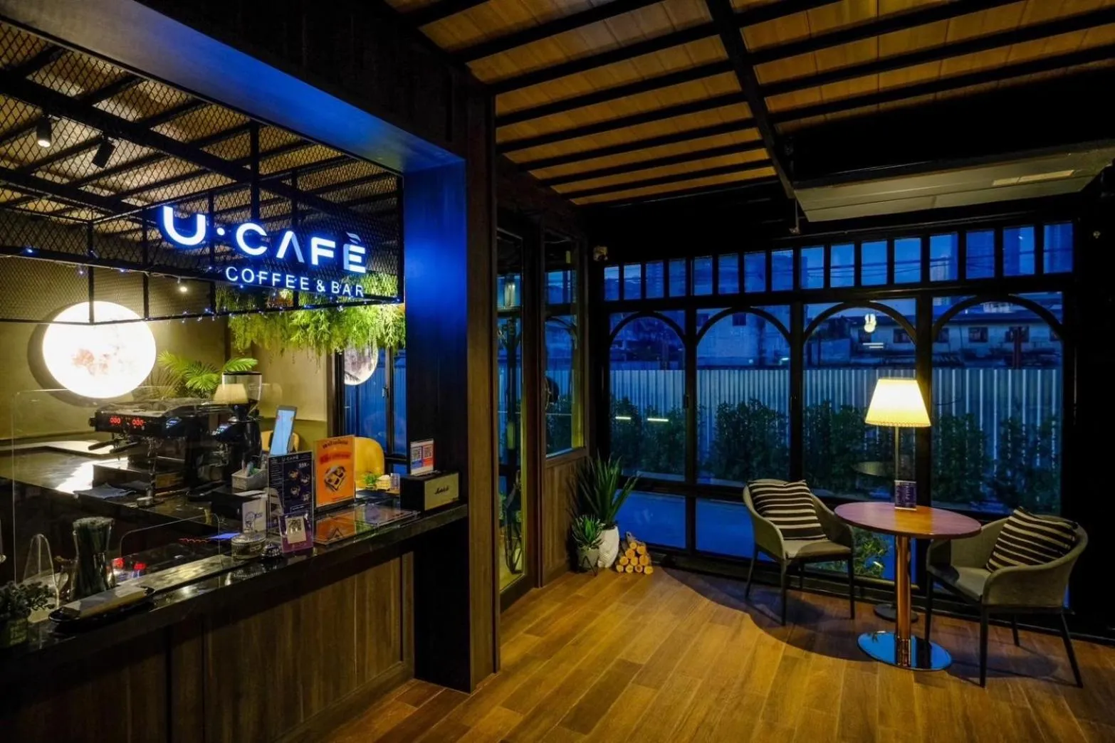 Lounge or bar in U Sabai Hotel Bangkok