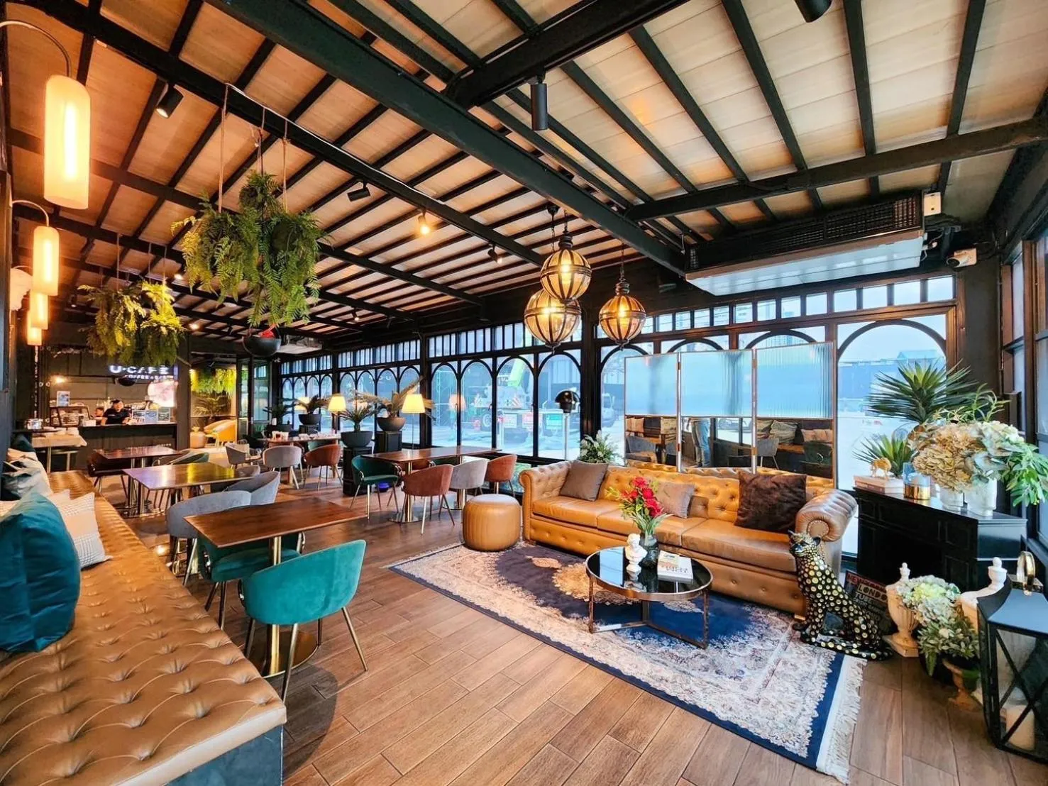 Restaurant/places to eat in U Sabai Hotel Bangkok