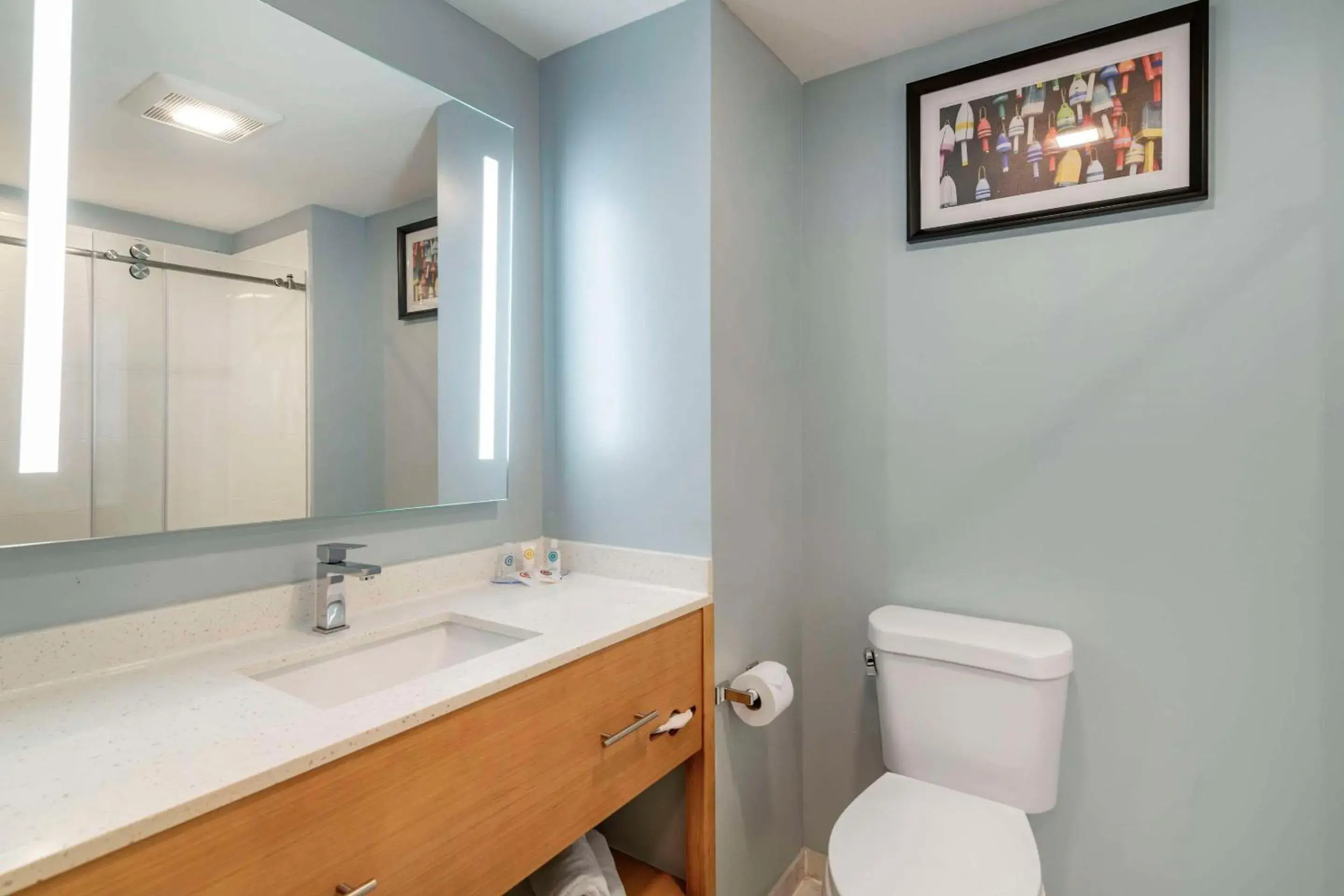 Bathroom in Casco Bay Hotel, Ascend Hotel Collection