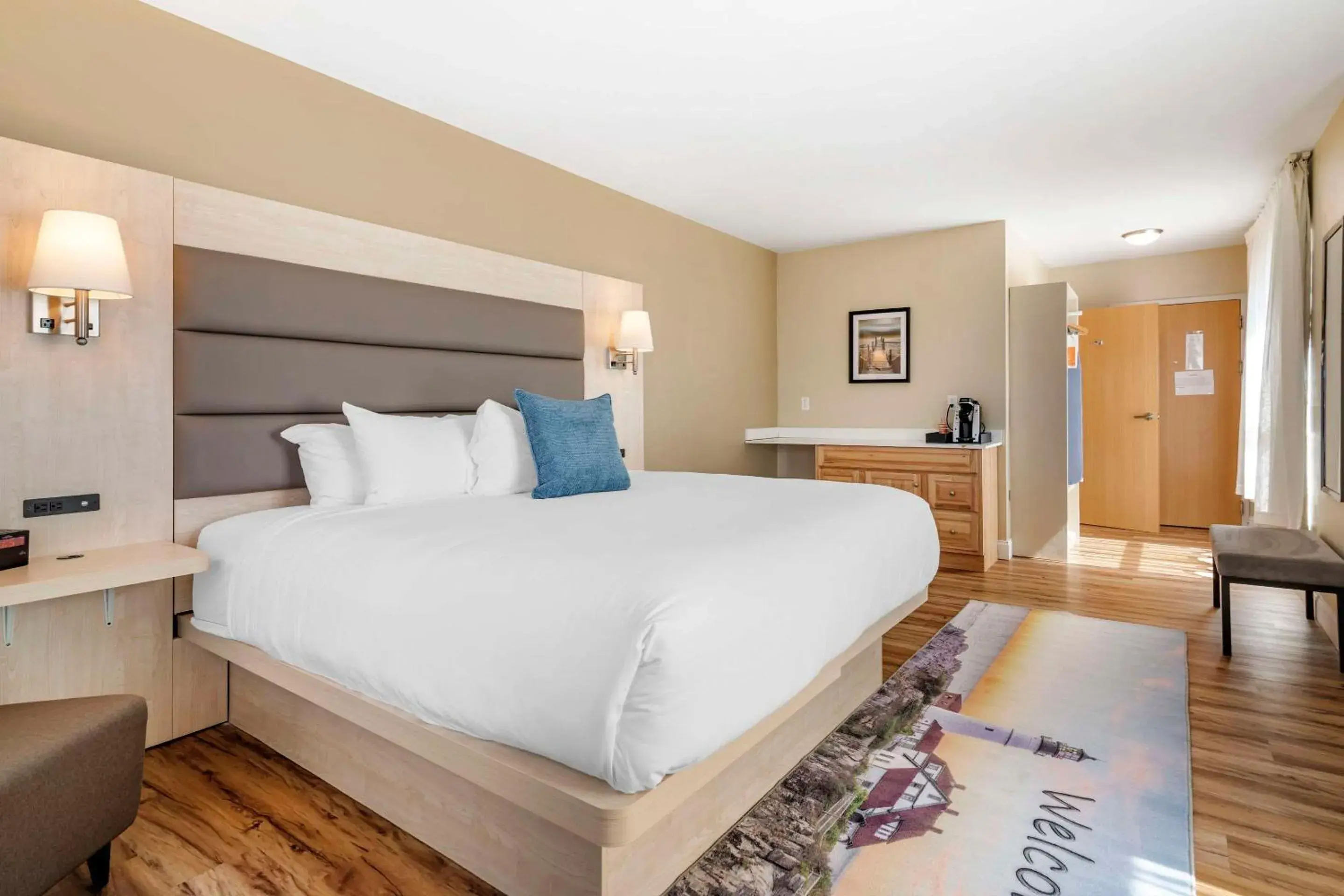 Bedroom, Bed in Casco Bay Hotel, Ascend Hotel Collection