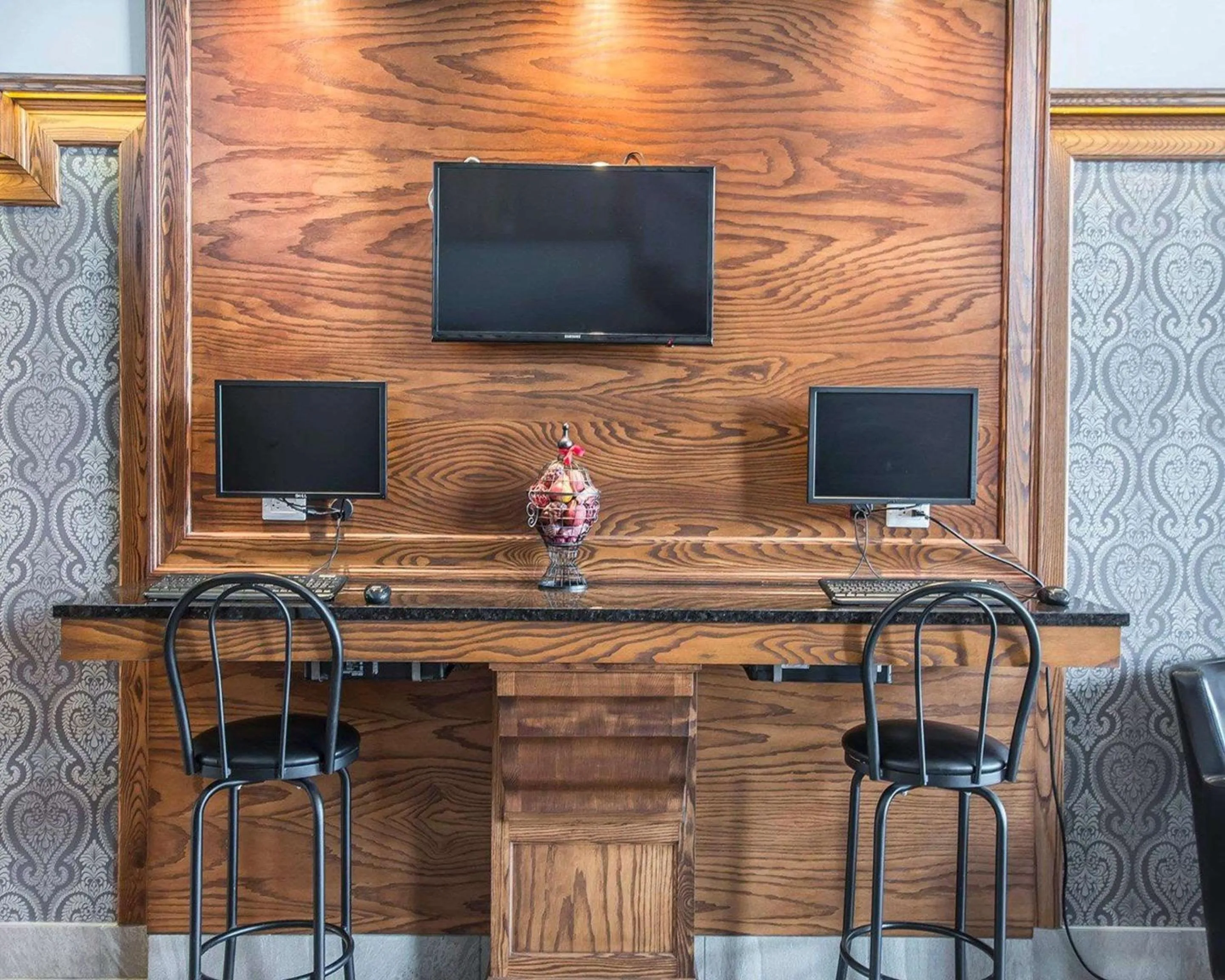 On site in Econo Lodge Inn & Suites