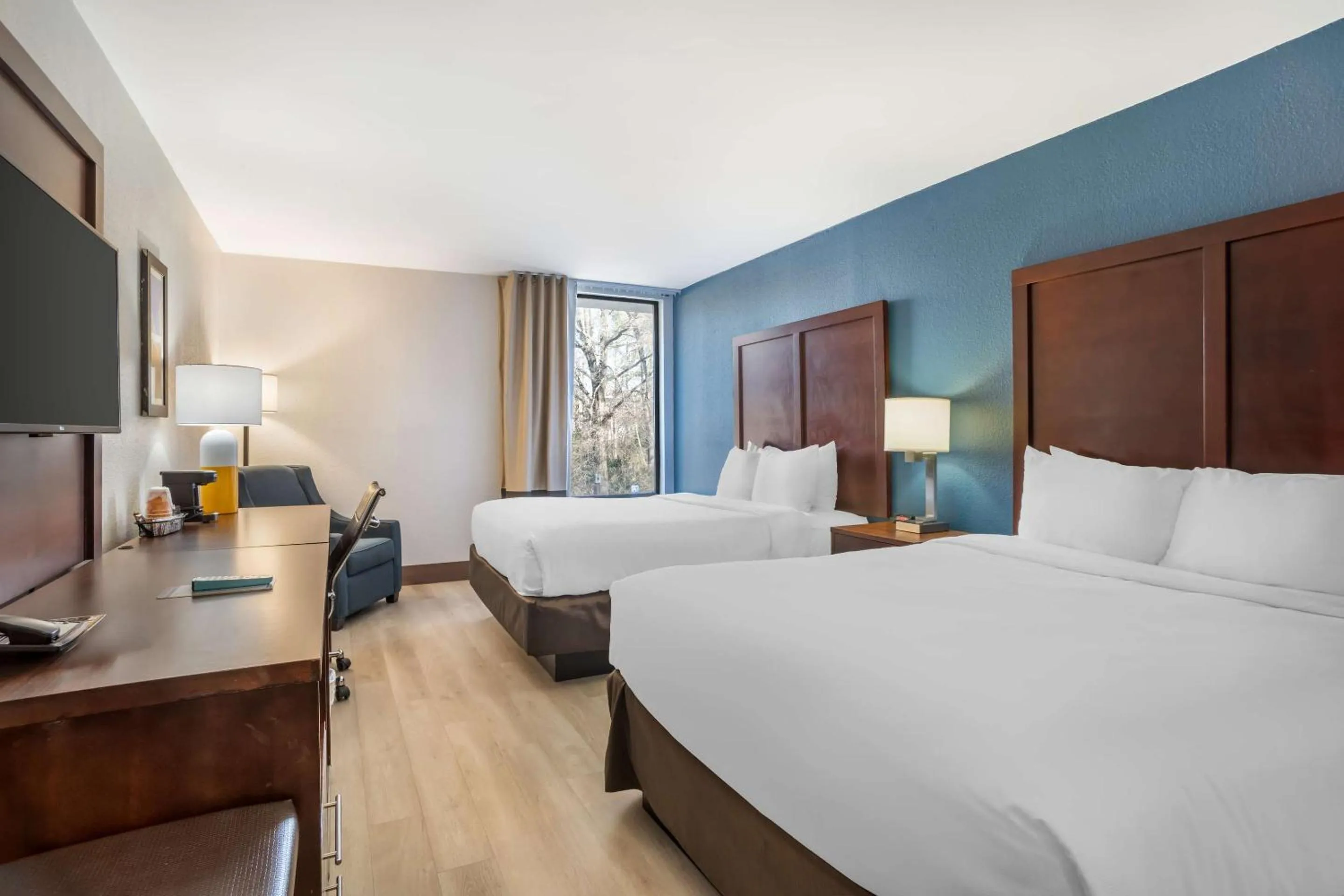 Bedroom, Bed in Comfort Inn Charlotte Airport Uptown