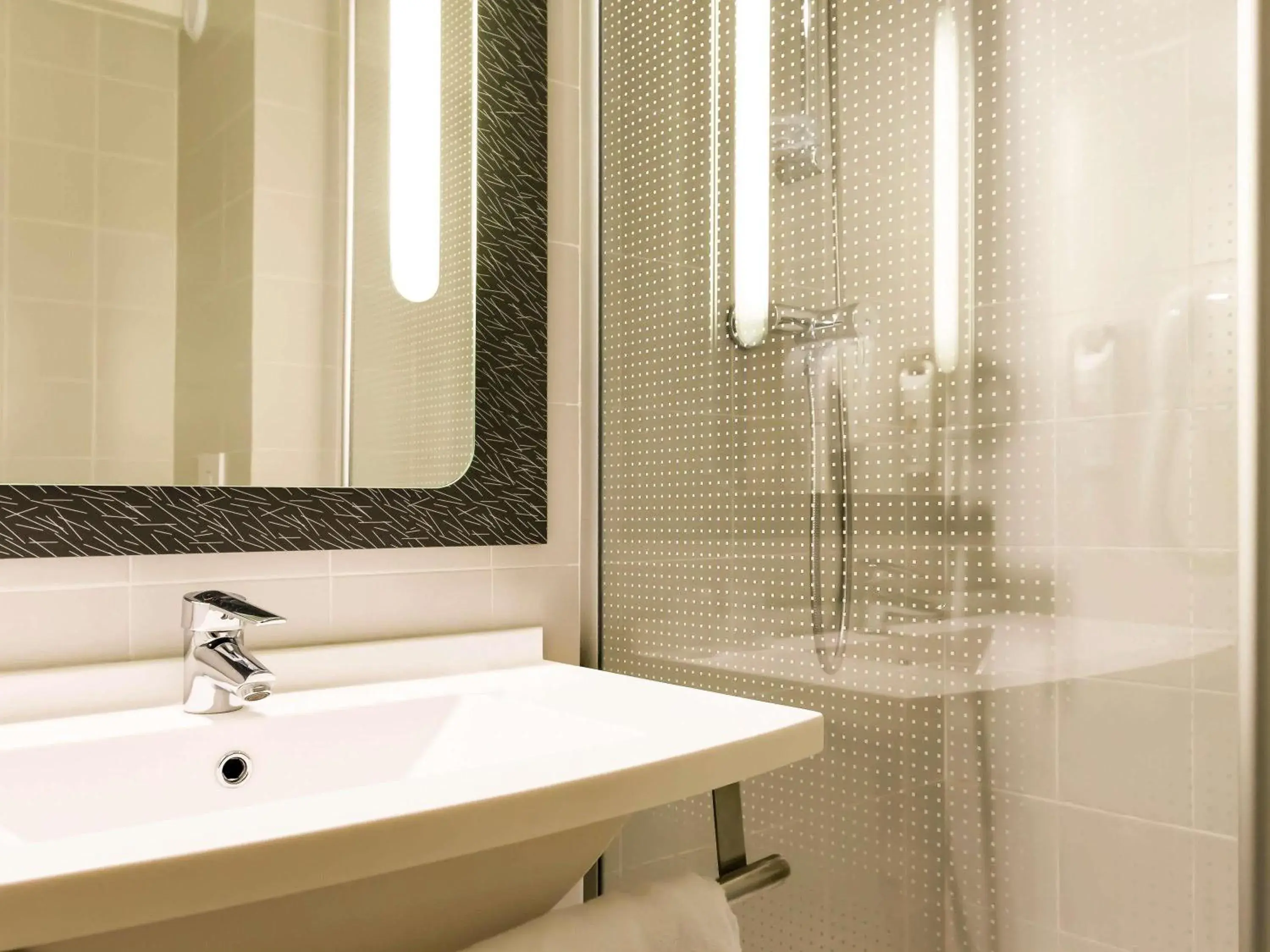 Bedroom in Hotel ibis Evora Bedroom in Hotel ibis Evora