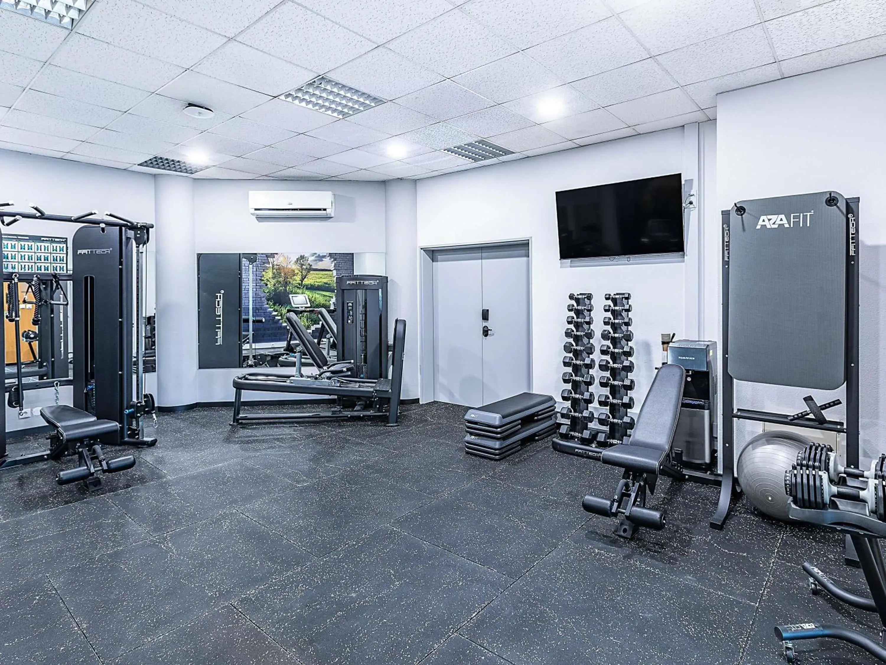 Property building in Hotel ibis Evora Property building in Hotel ibis Evora