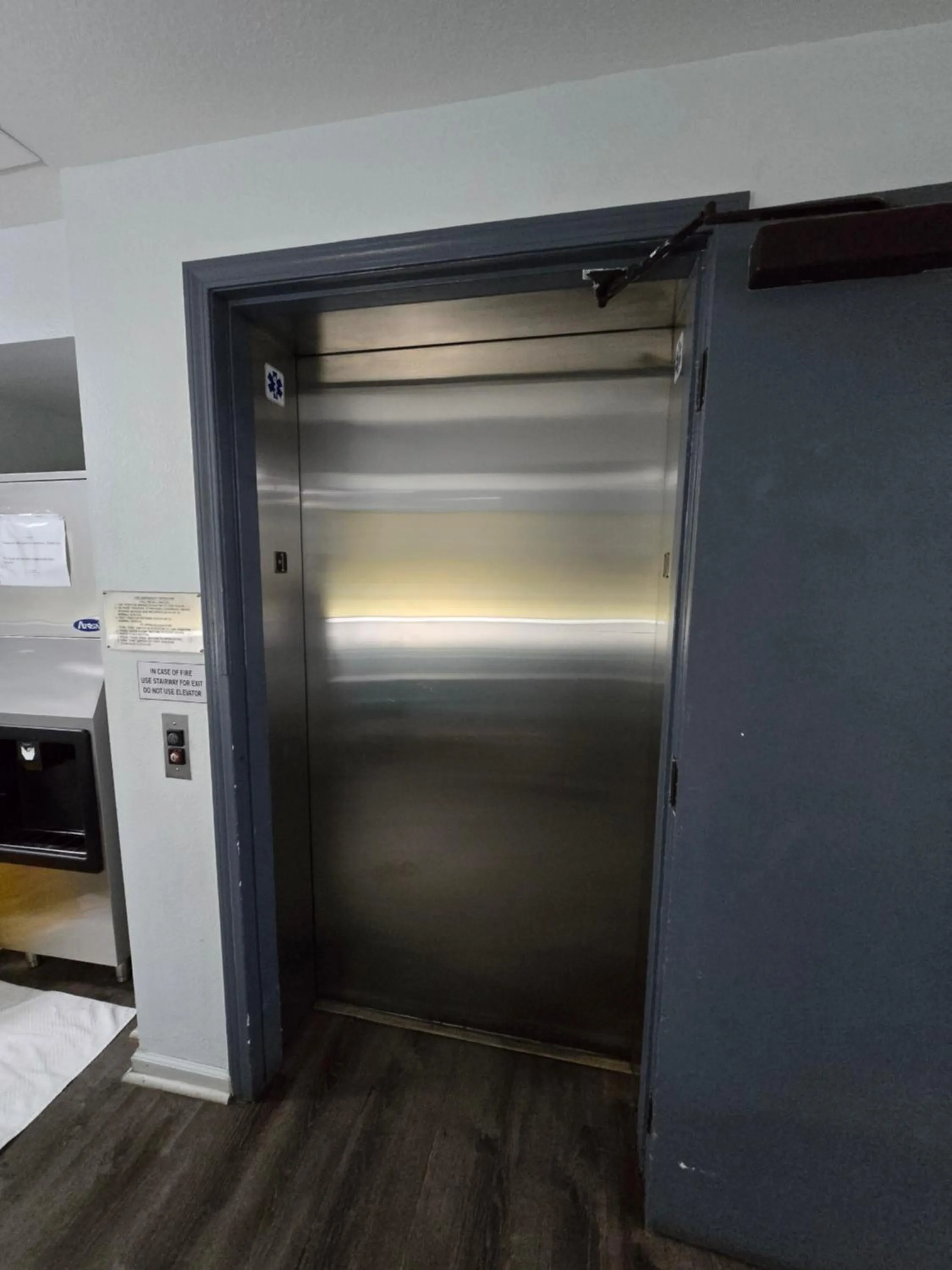 elevator in Quality Inn & Suites Tulare