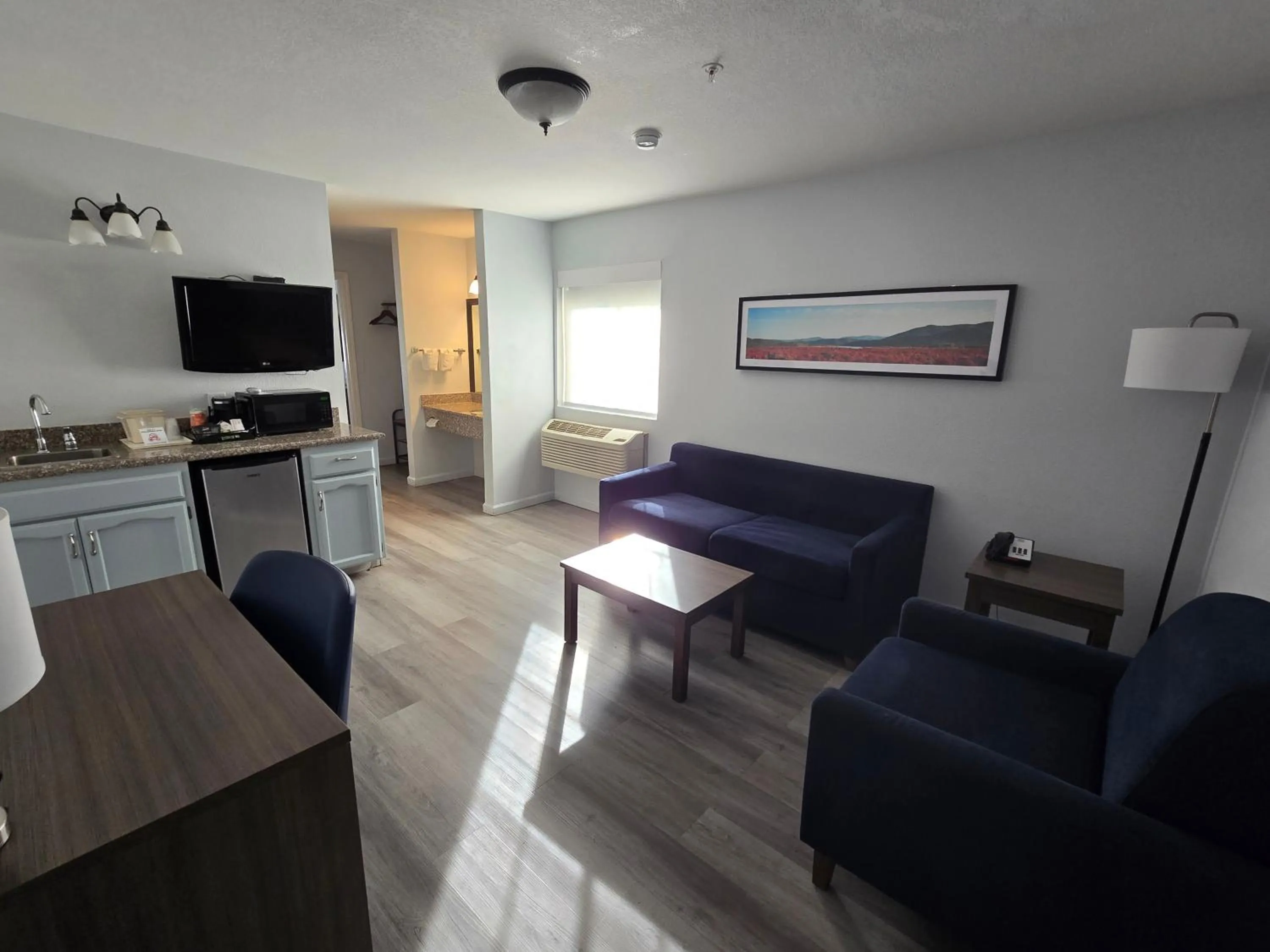 Living room in Quality Inn & Suites Tulare