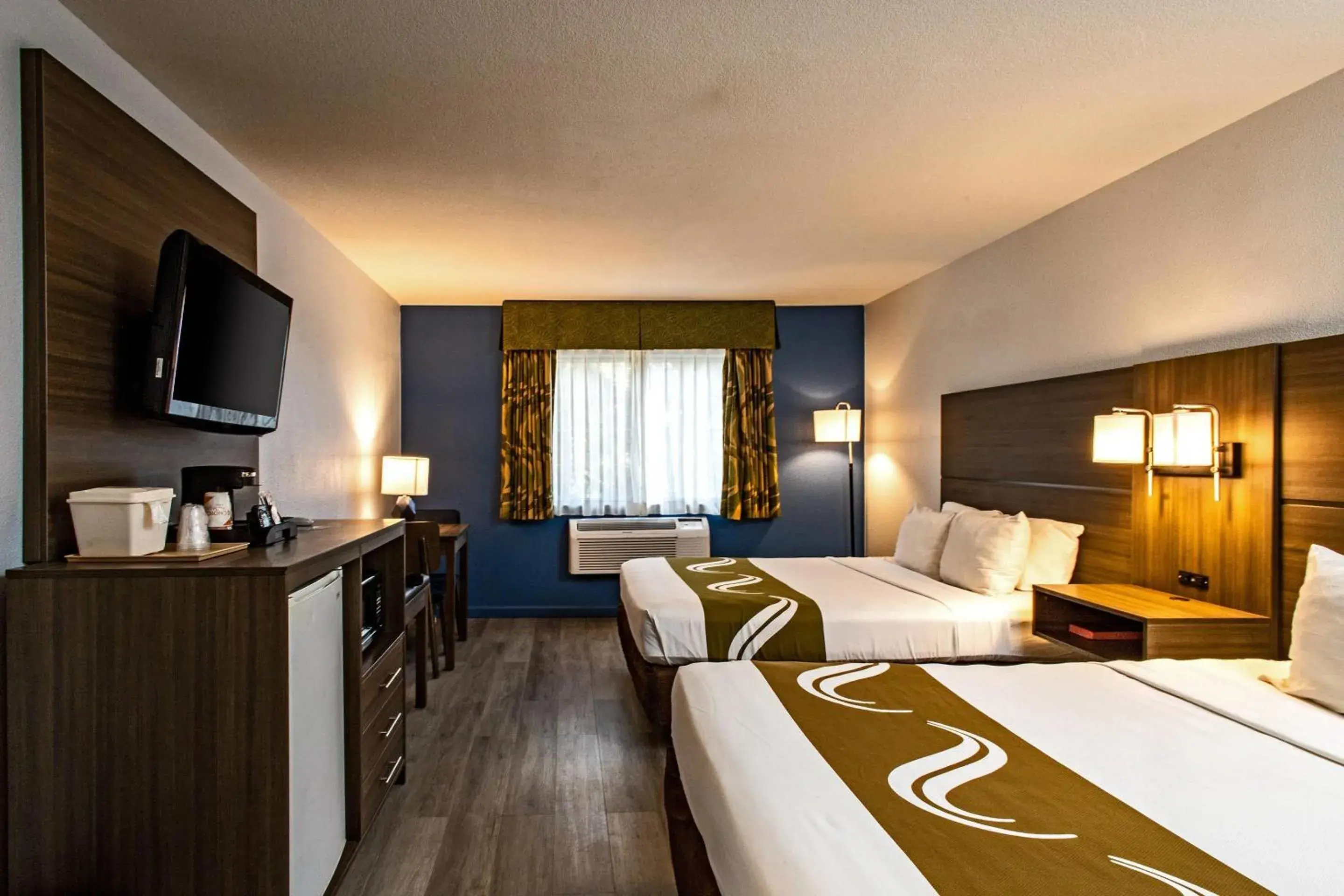 Bedroom, Bed in Quality Inn & Suites Tulare Bedroom, Bed in Quality Inn & Suites Tulare