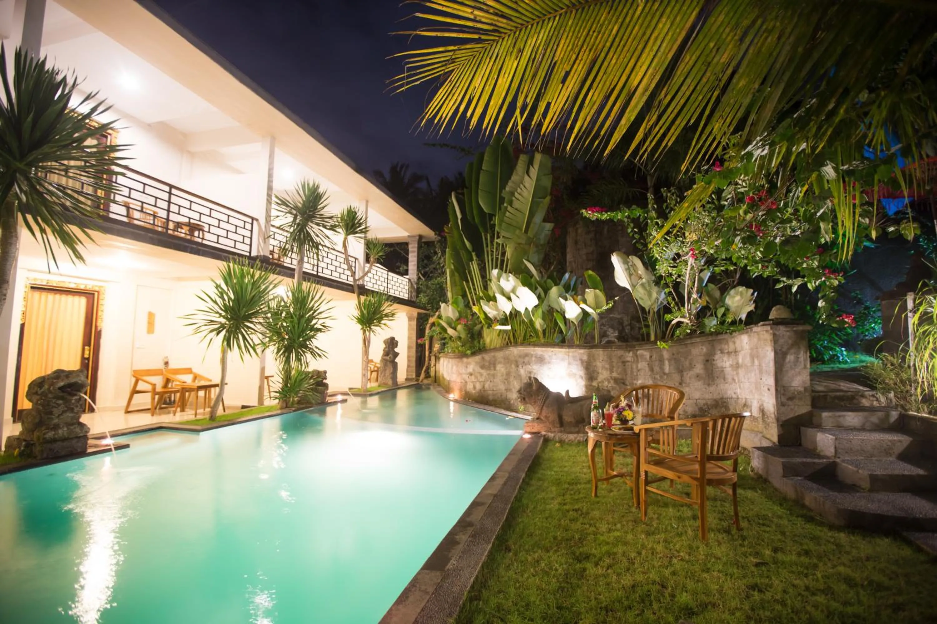 Swimming pool in Asri Sari Ubud Villa & Resort