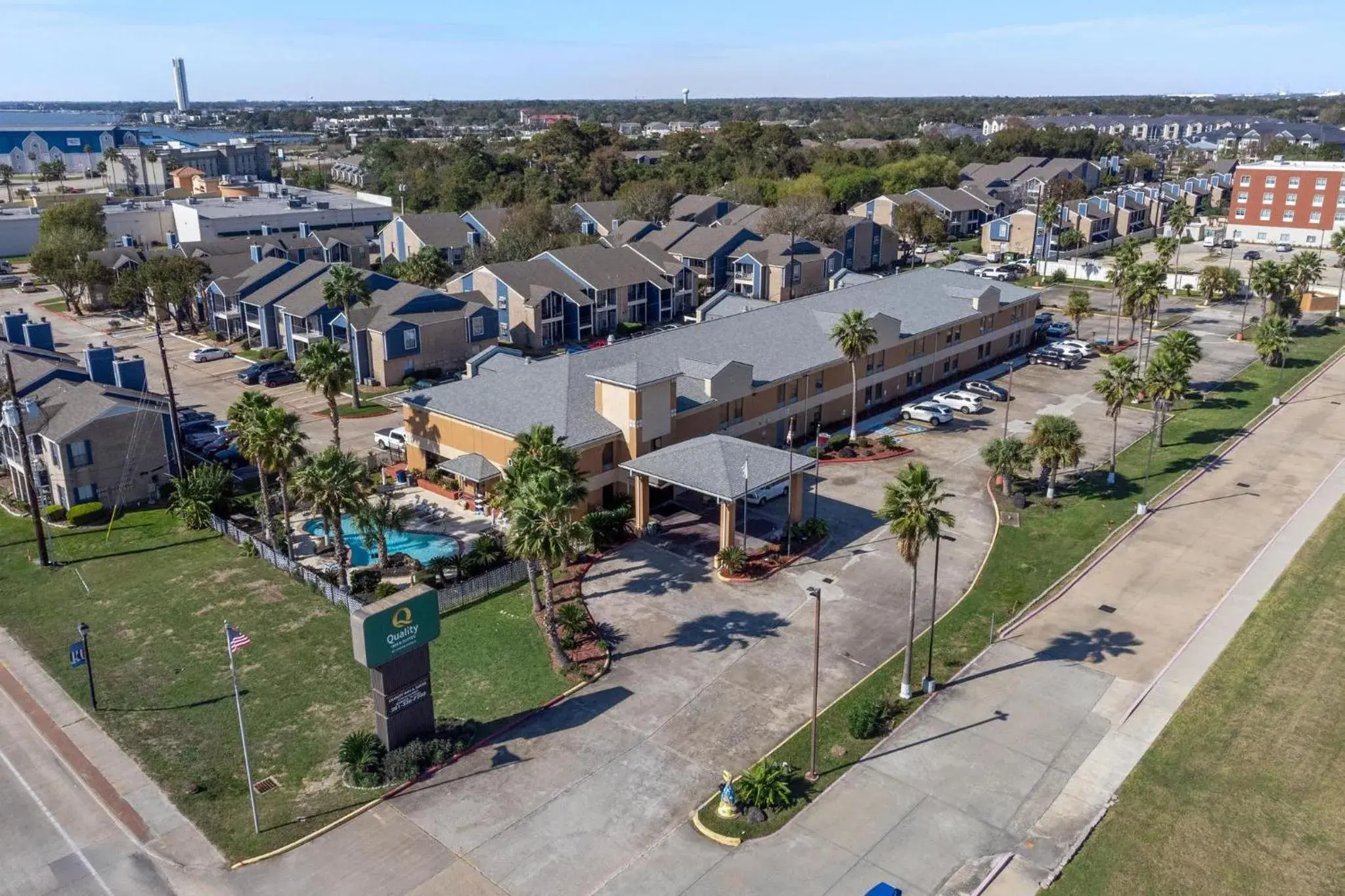 Property building in Quality Inn & Suites Seabrook- NASA- Kemah Property building in Quality Inn & Suites Seabrook- NASA- Kemah