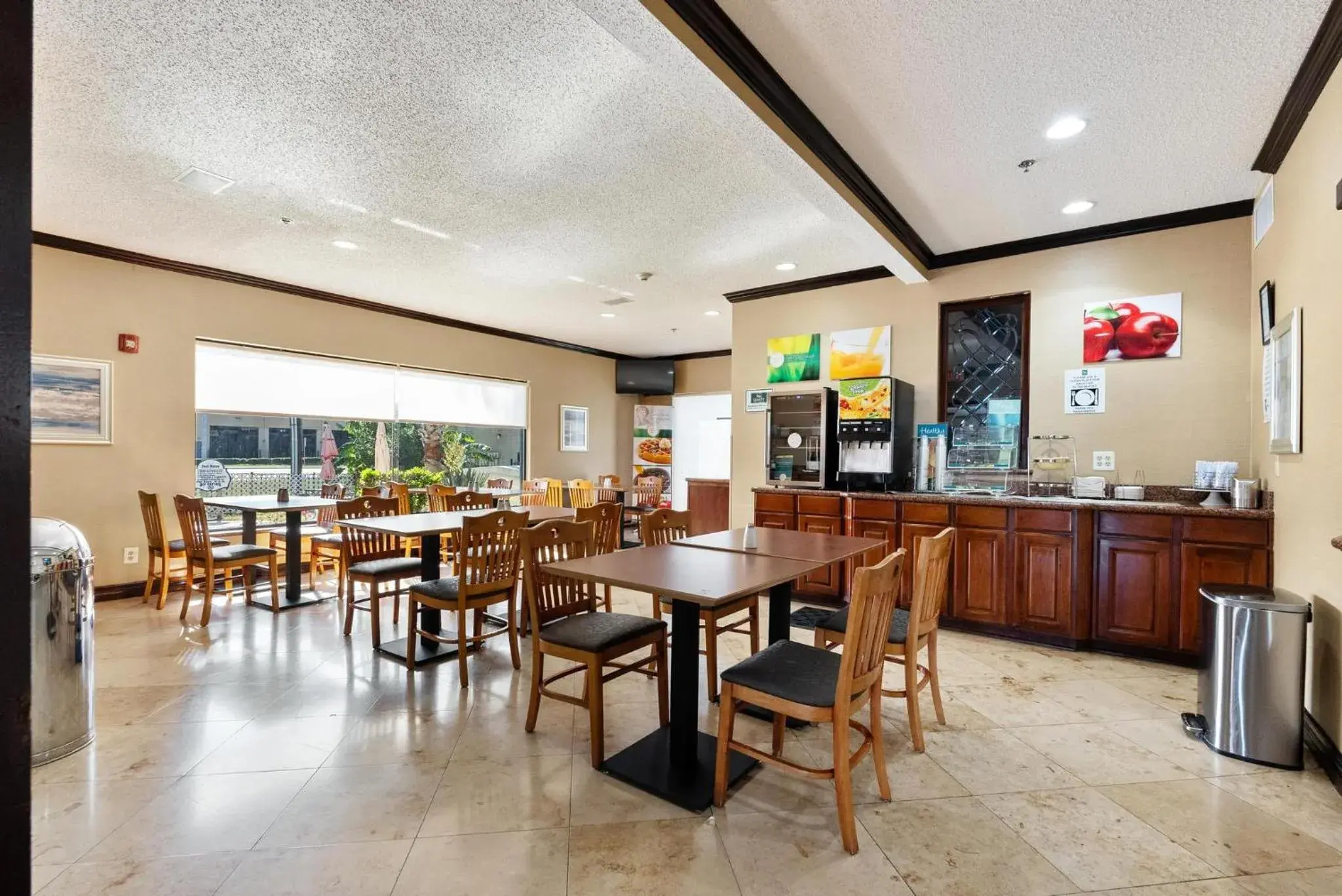 Breakfast in Quality Inn & Suites Seabrook- NASA- Kemah Breakfast in Quality Inn & Suites Seabrook- NASA- Kemah