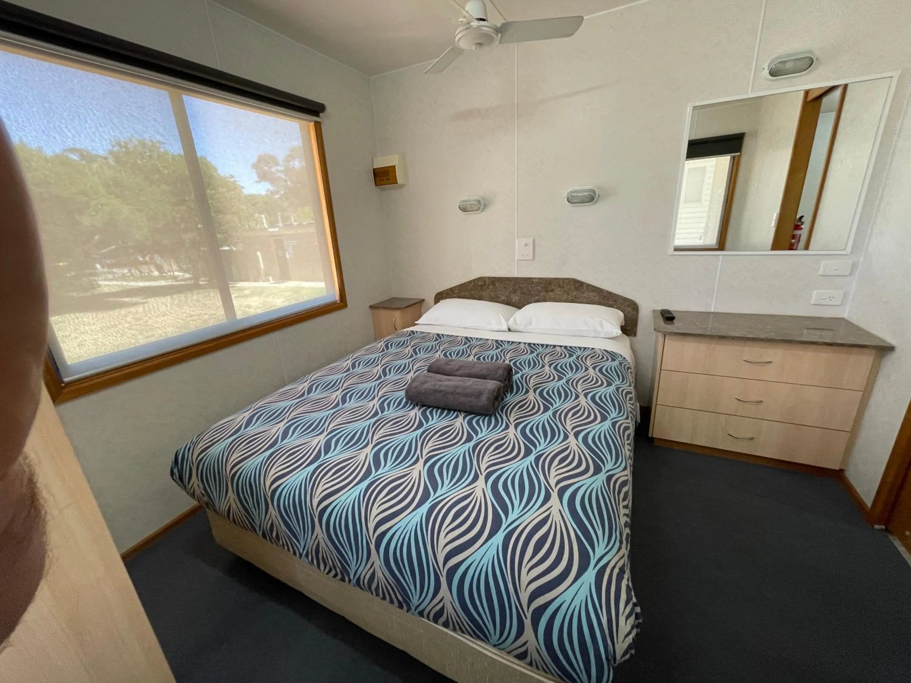 Bed in Acacia Caravan Park & Holiday Units