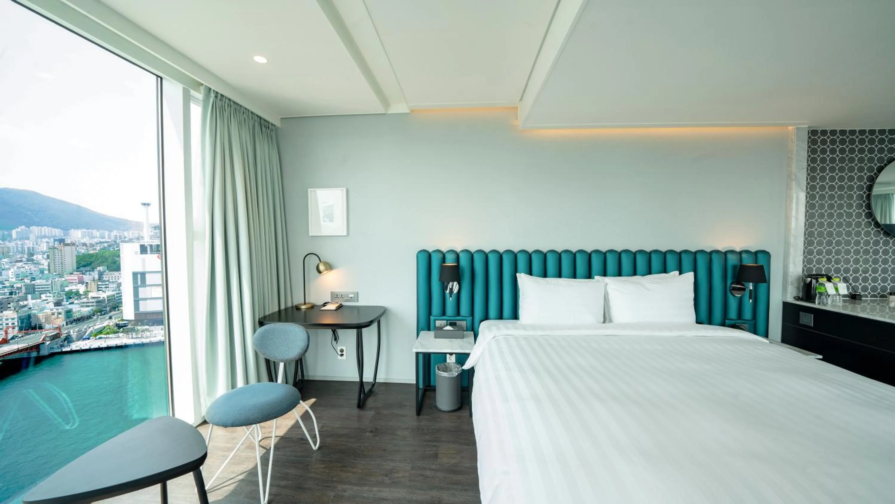 Bedroom, Bed in Lavalse Hotel