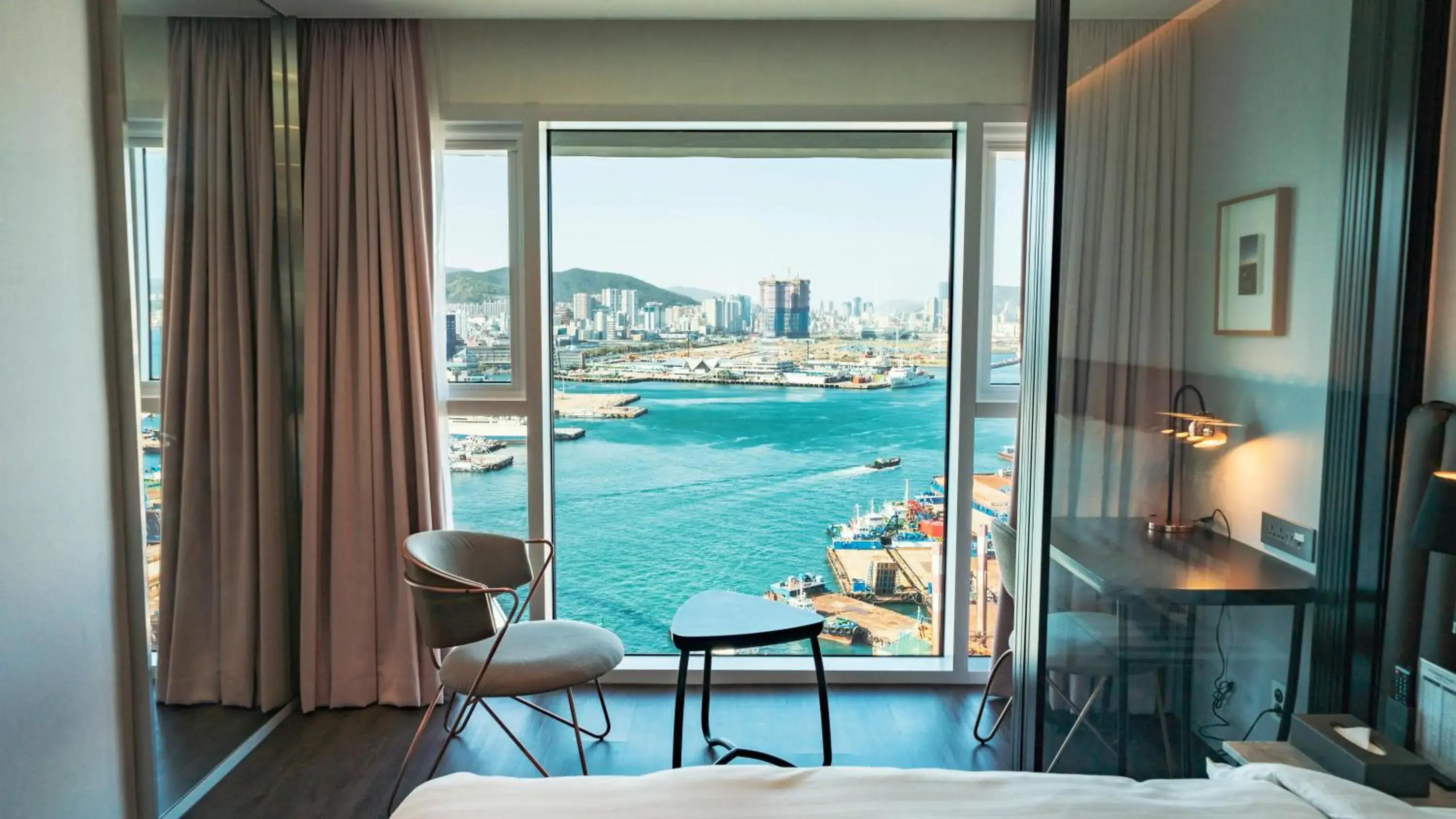 Triple Room with Sea View in Lavalse Hotel Triple Room with Sea View in Lavalse Hotel