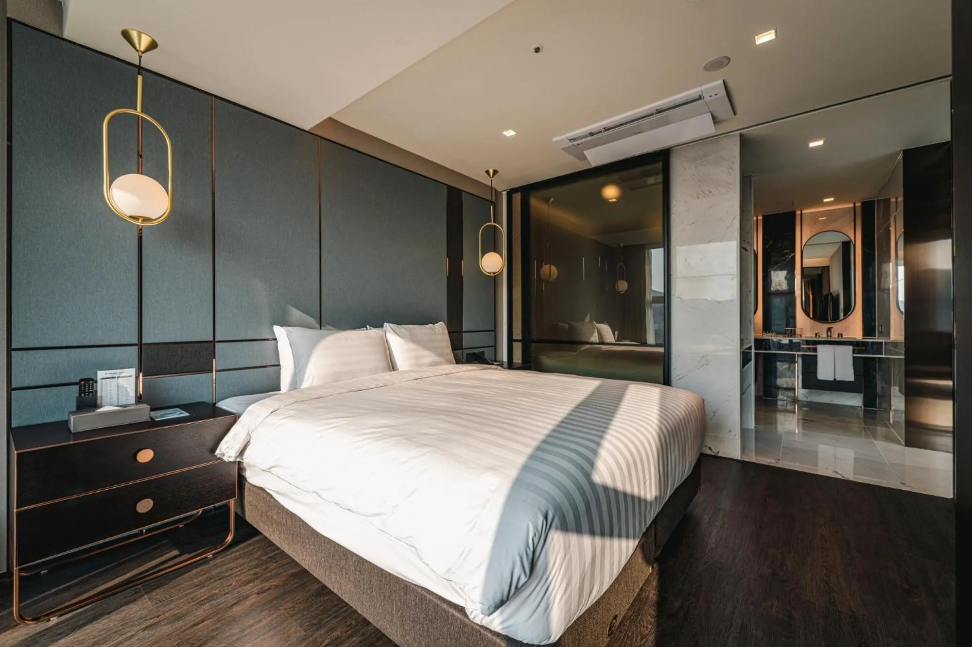 Bed in Lavalse Hotel