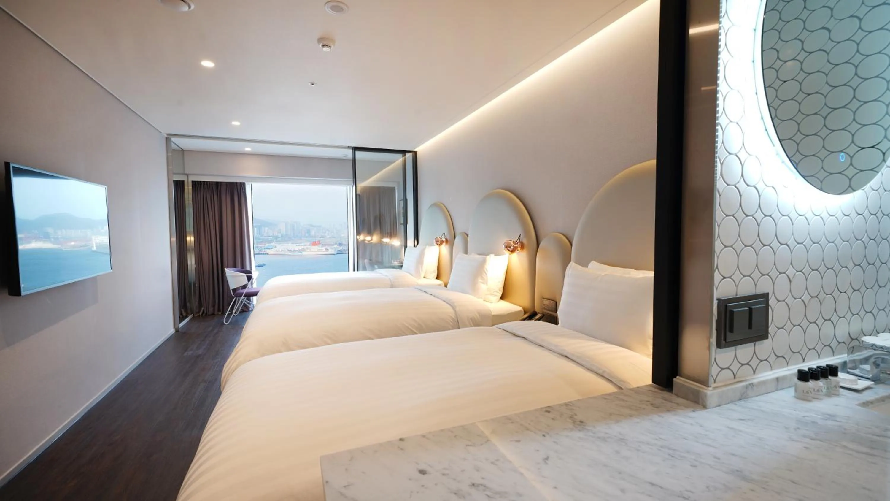 Bed in Lavalse Hotel