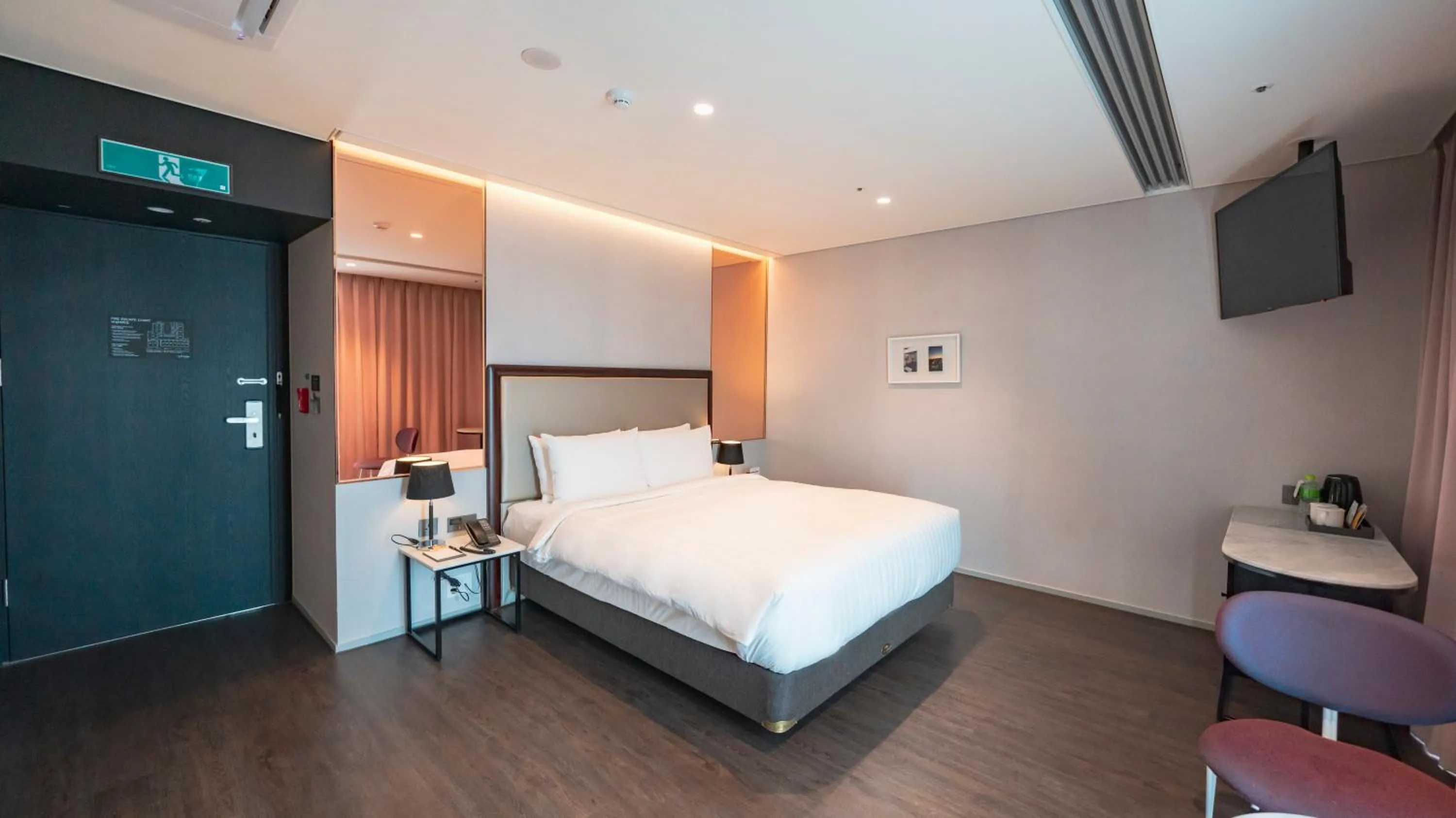 Bed in Lavalse Hotel