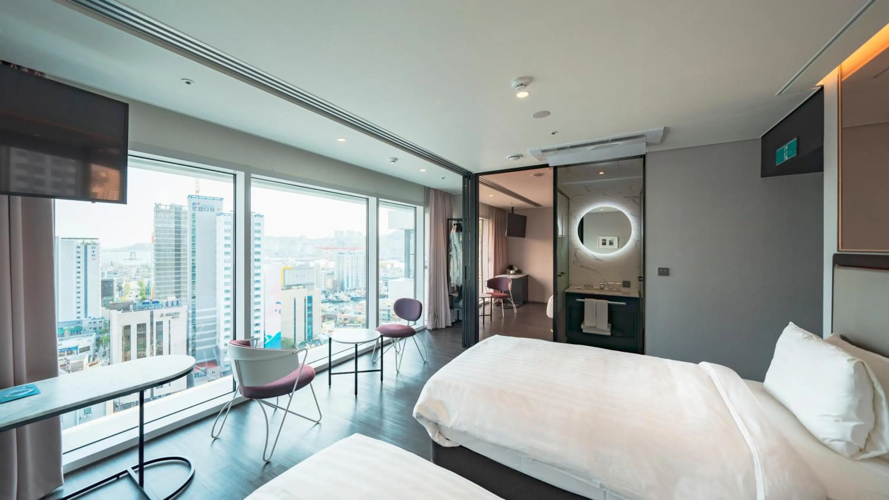 Bed in Lavalse Hotel