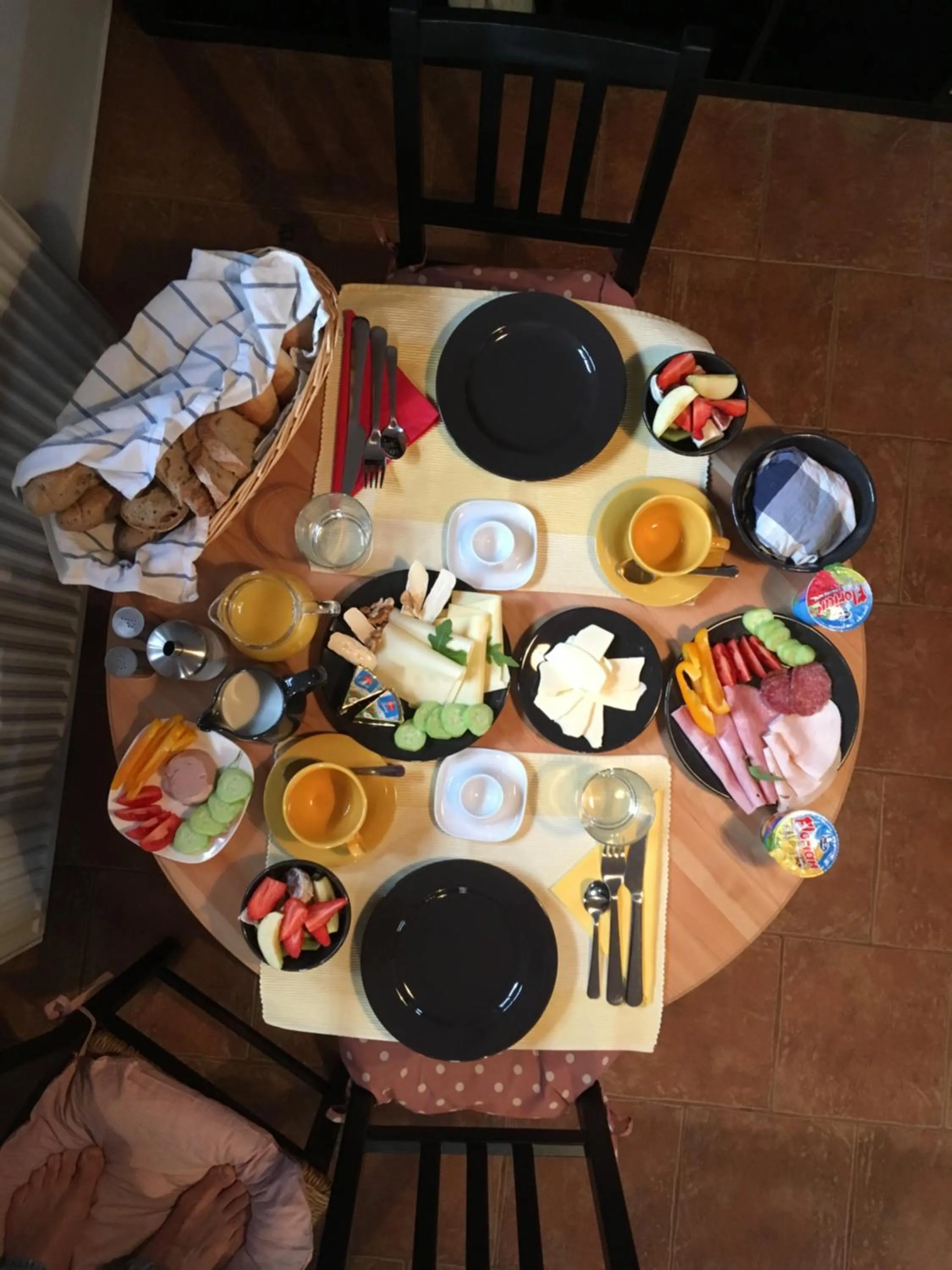Breakfast in Guest House K74