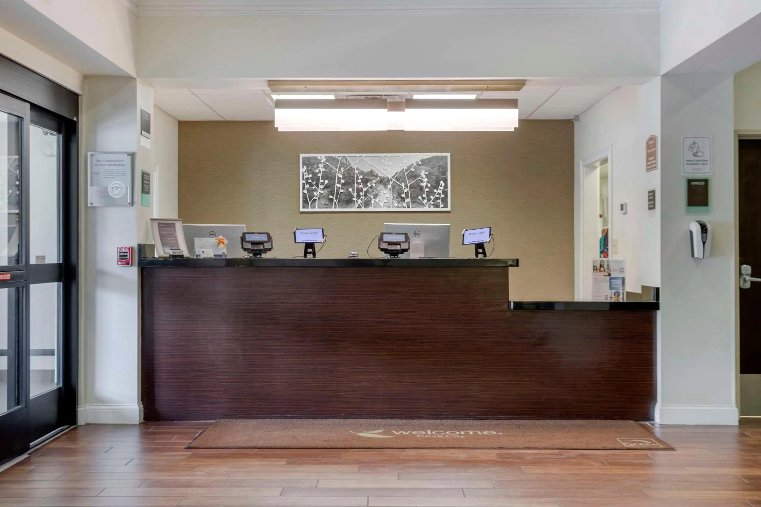 Lobby or reception in Sleep Inn & Suites Cave City