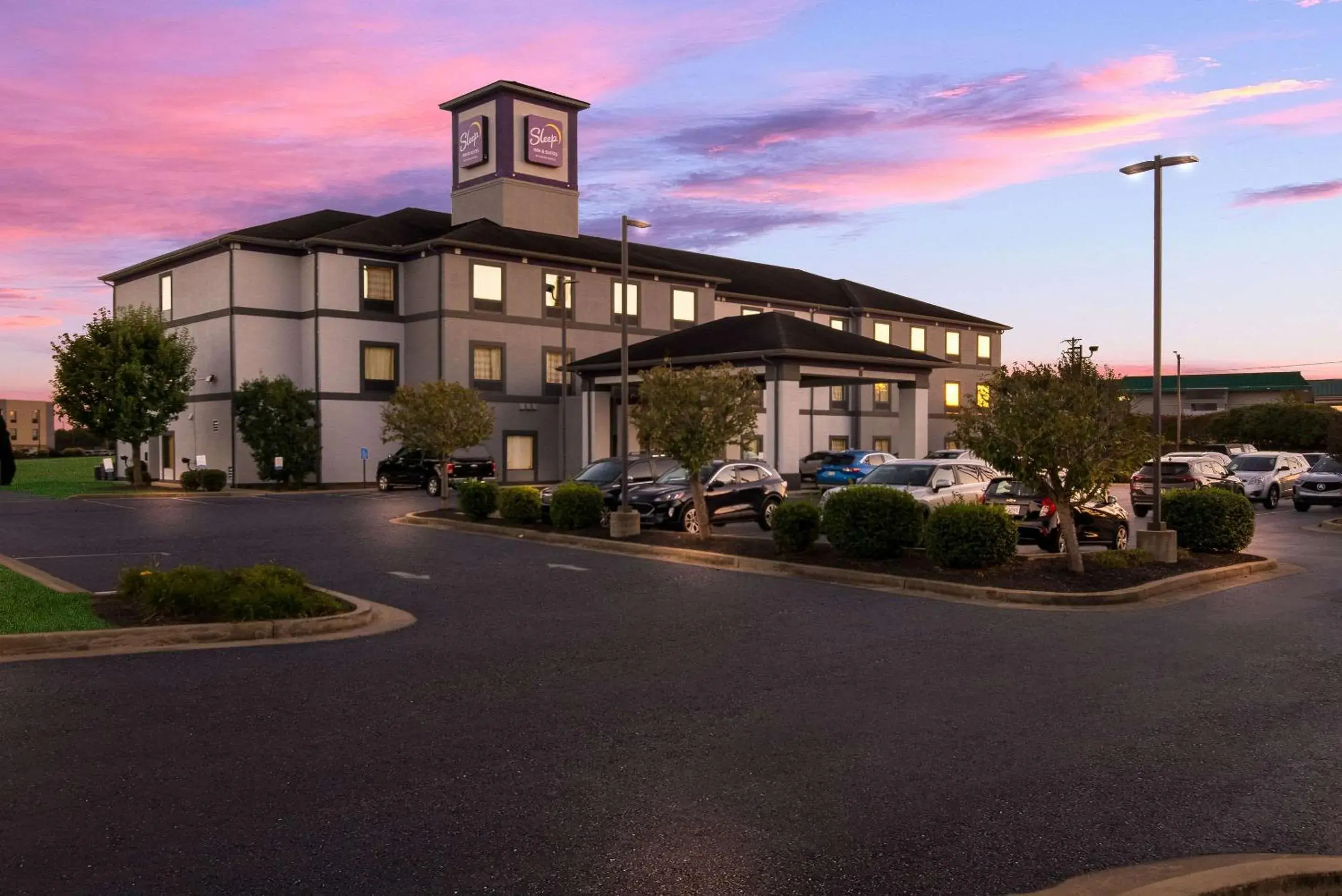 Property building in Sleep Inn & Suites Cave City Property building in Sleep Inn & Suites Cave City