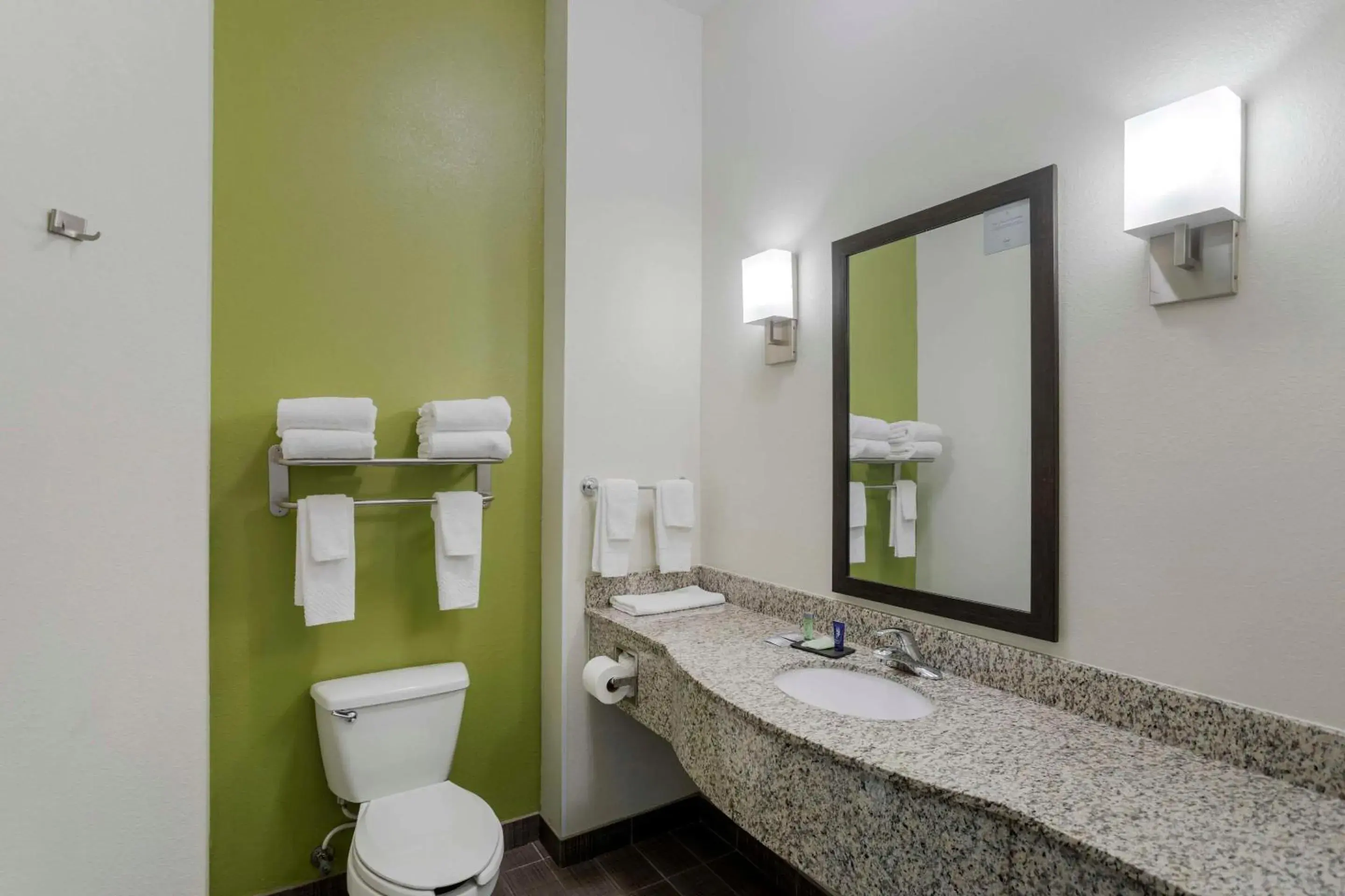 Bedroom in Sleep Inn & Suites Cave City Bedroom in Sleep Inn & Suites Cave City