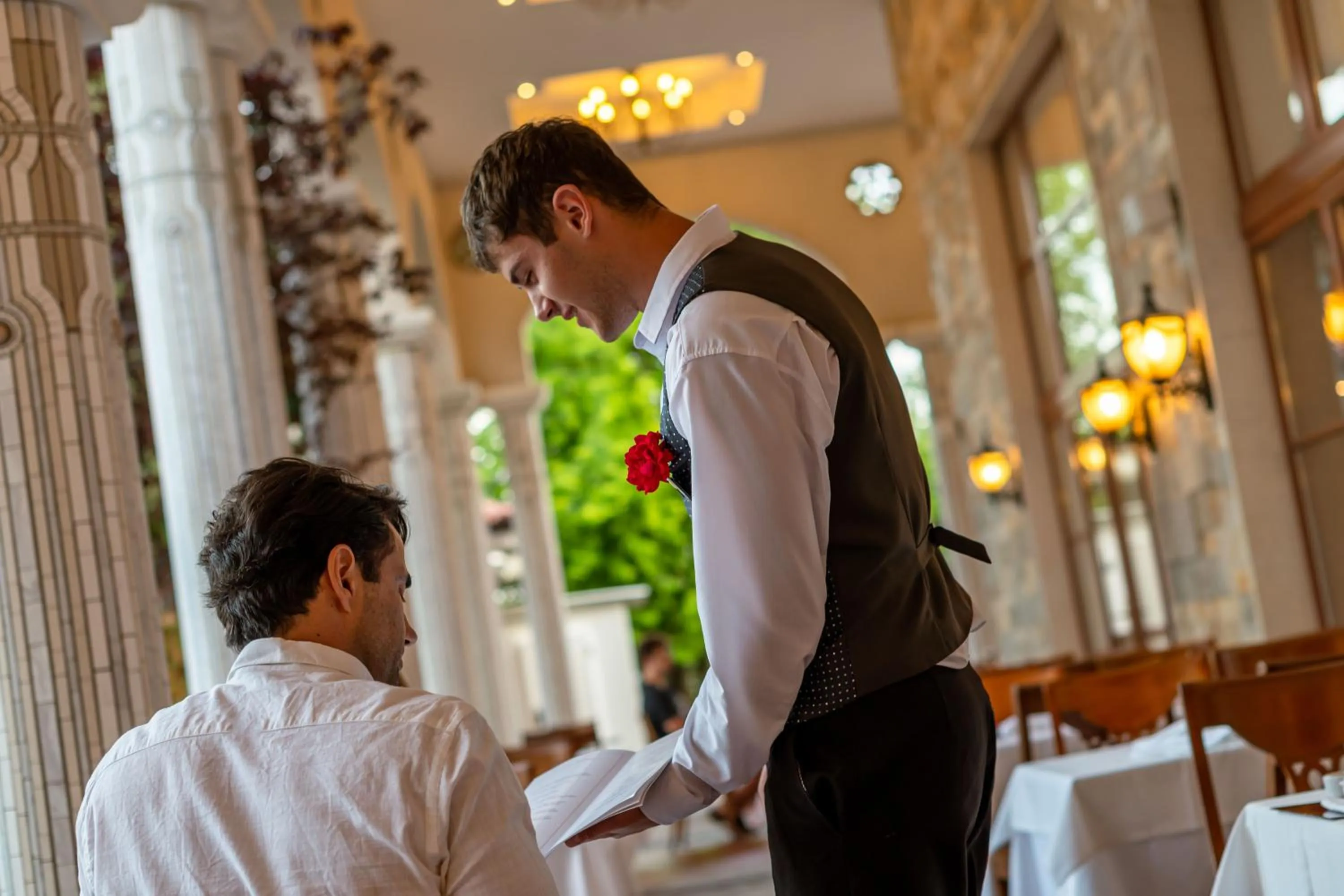 Restaurant/places to eat in Helena Sands