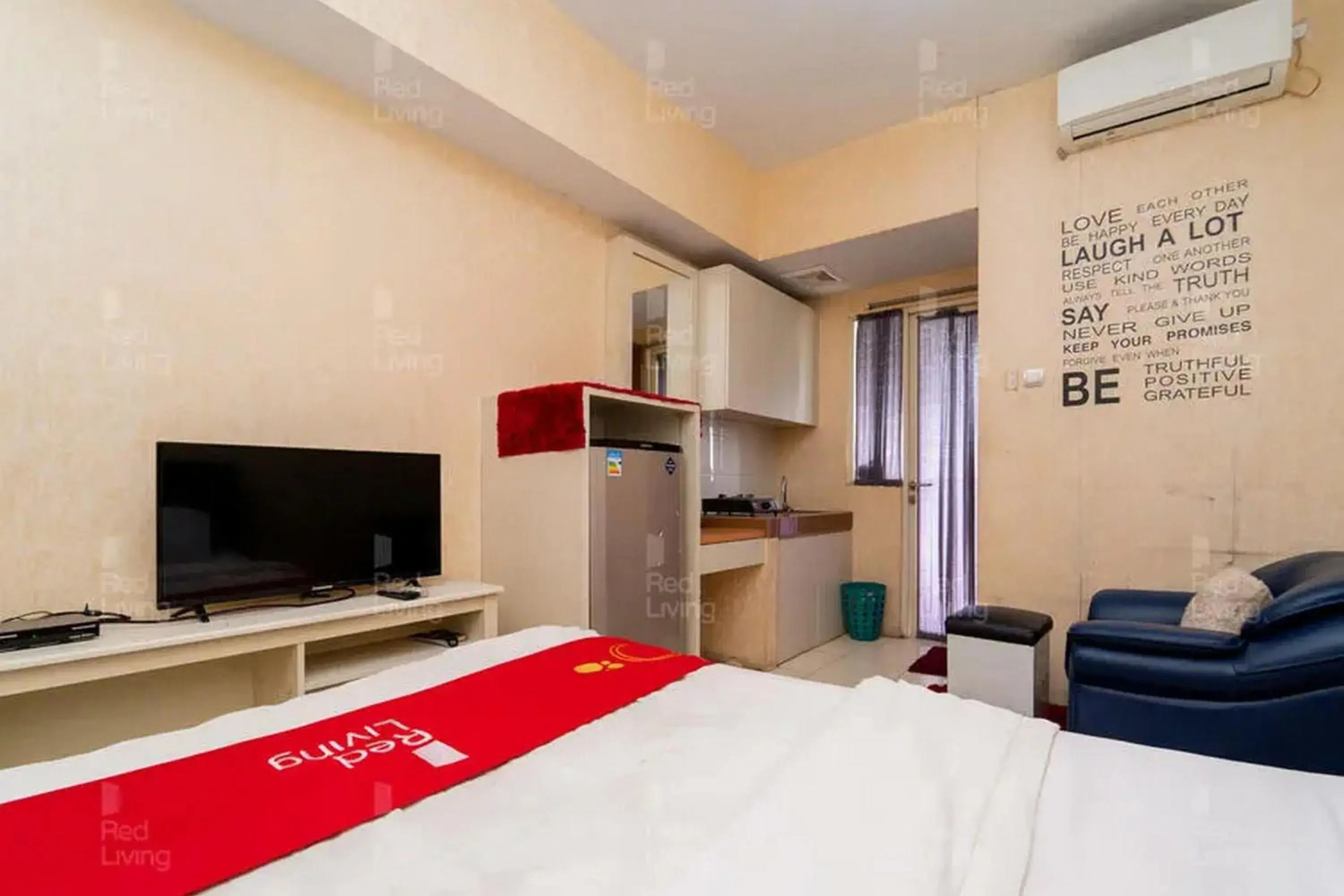 Bedroom, Bed in RedLiving Apartemen Green Lake View Ciputat - Pelangi Rooms 2 Tower E Bedroom, Bed in RedLiving Apartemen Green Lake View Ciputat - Pelangi Rooms 2 Tower E