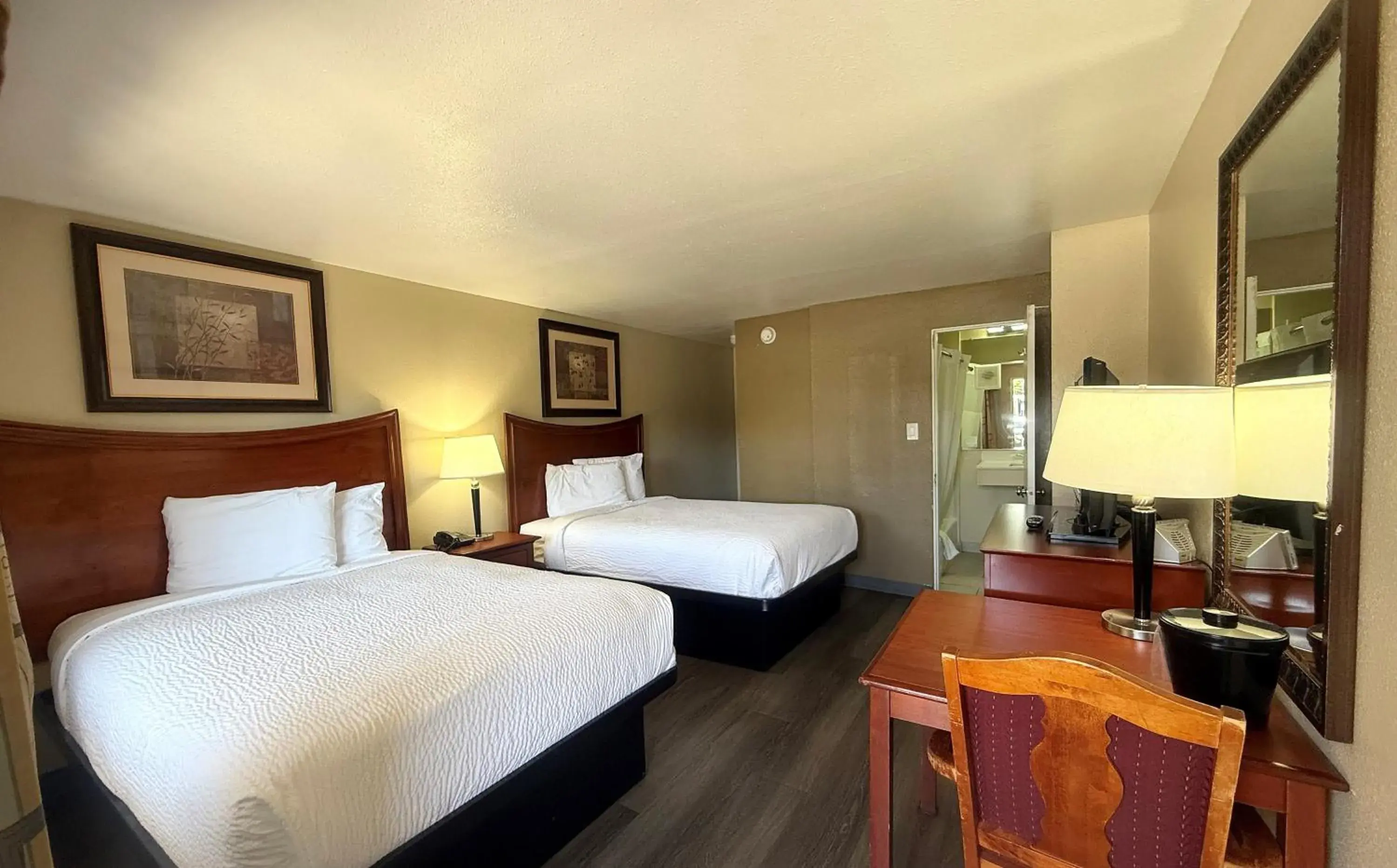 Bed in Travelodge by Wyndham Klamath Falls Bed in Travelodge by Wyndham Klamath Falls