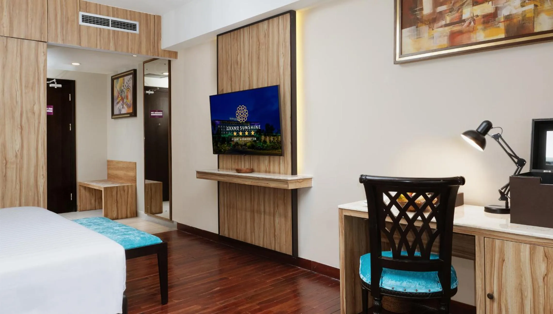 Bedroom, Bed in Grand Sunshine Resort & Convention