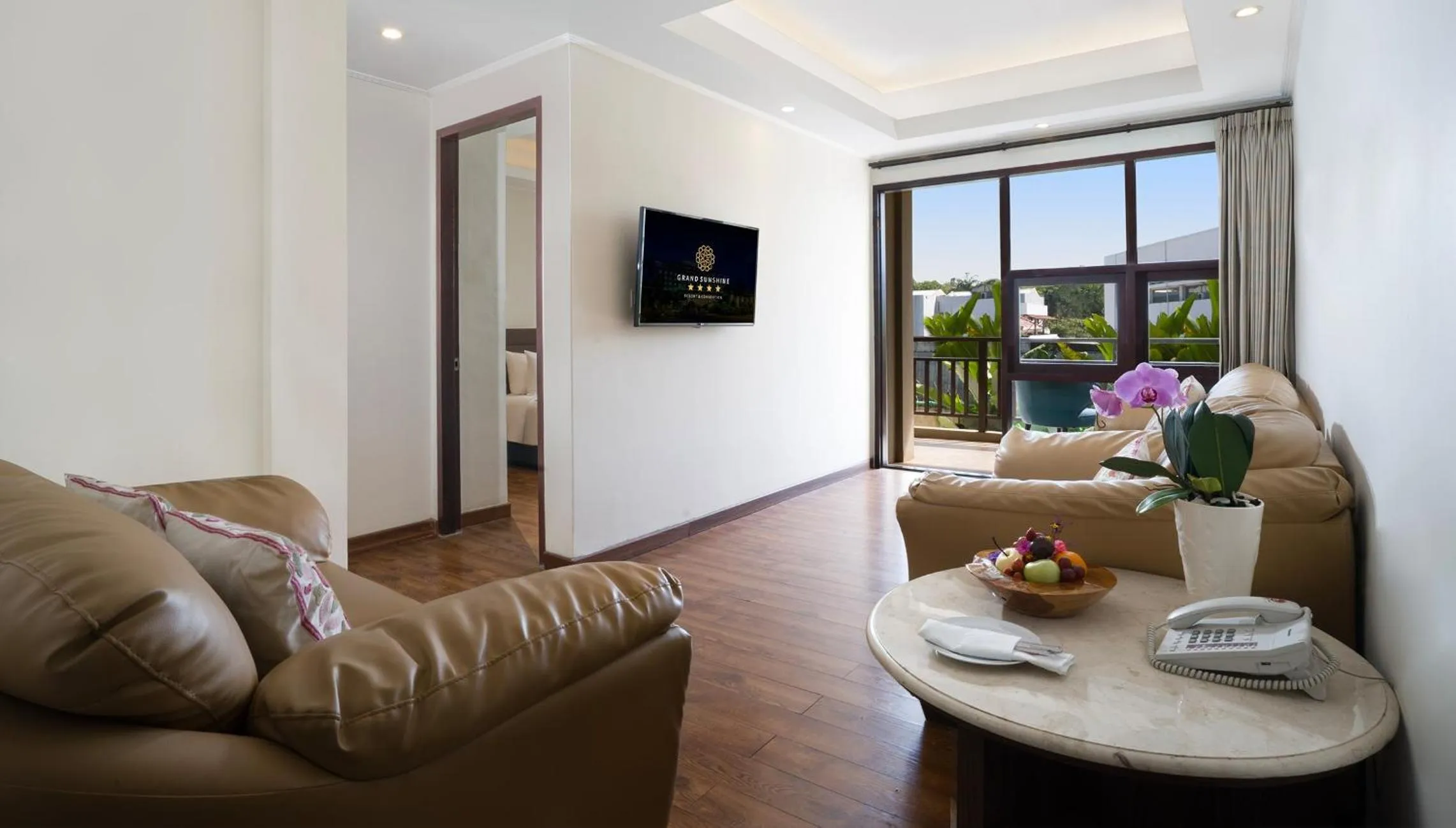 Living room in Grand Sunshine Resort & Convention