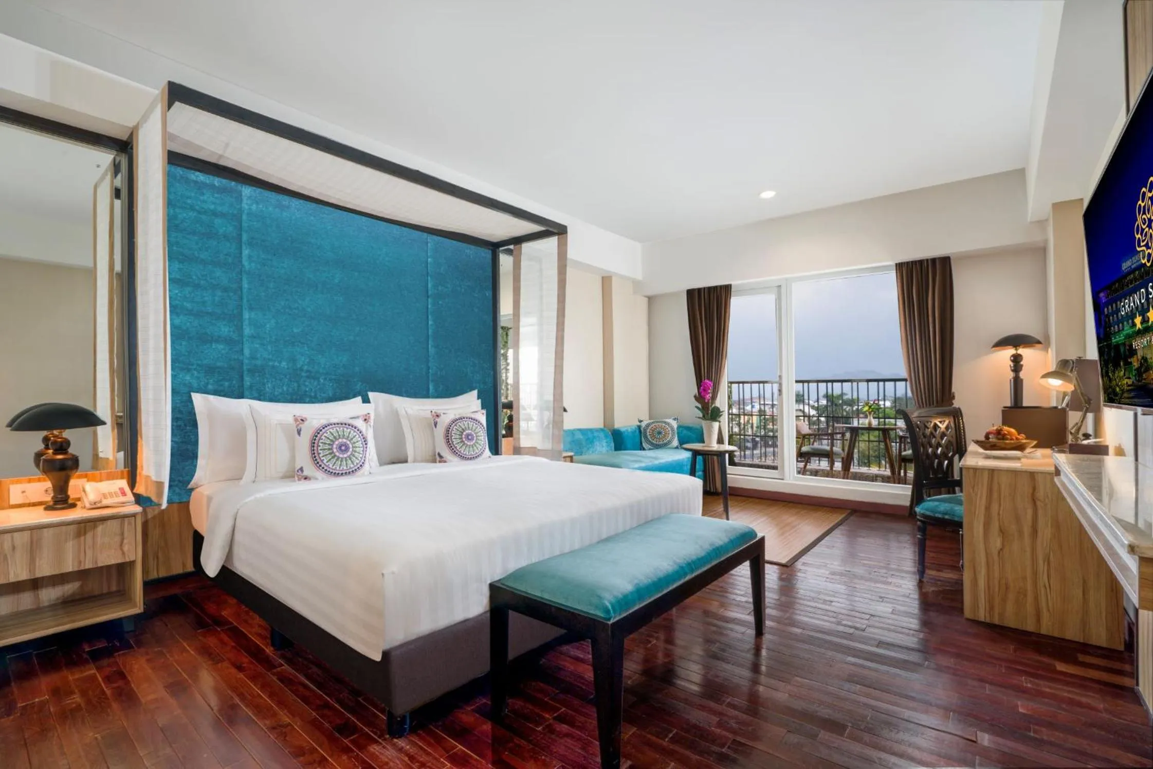 Bedroom, Bed in Grand Sunshine Resort & Convention