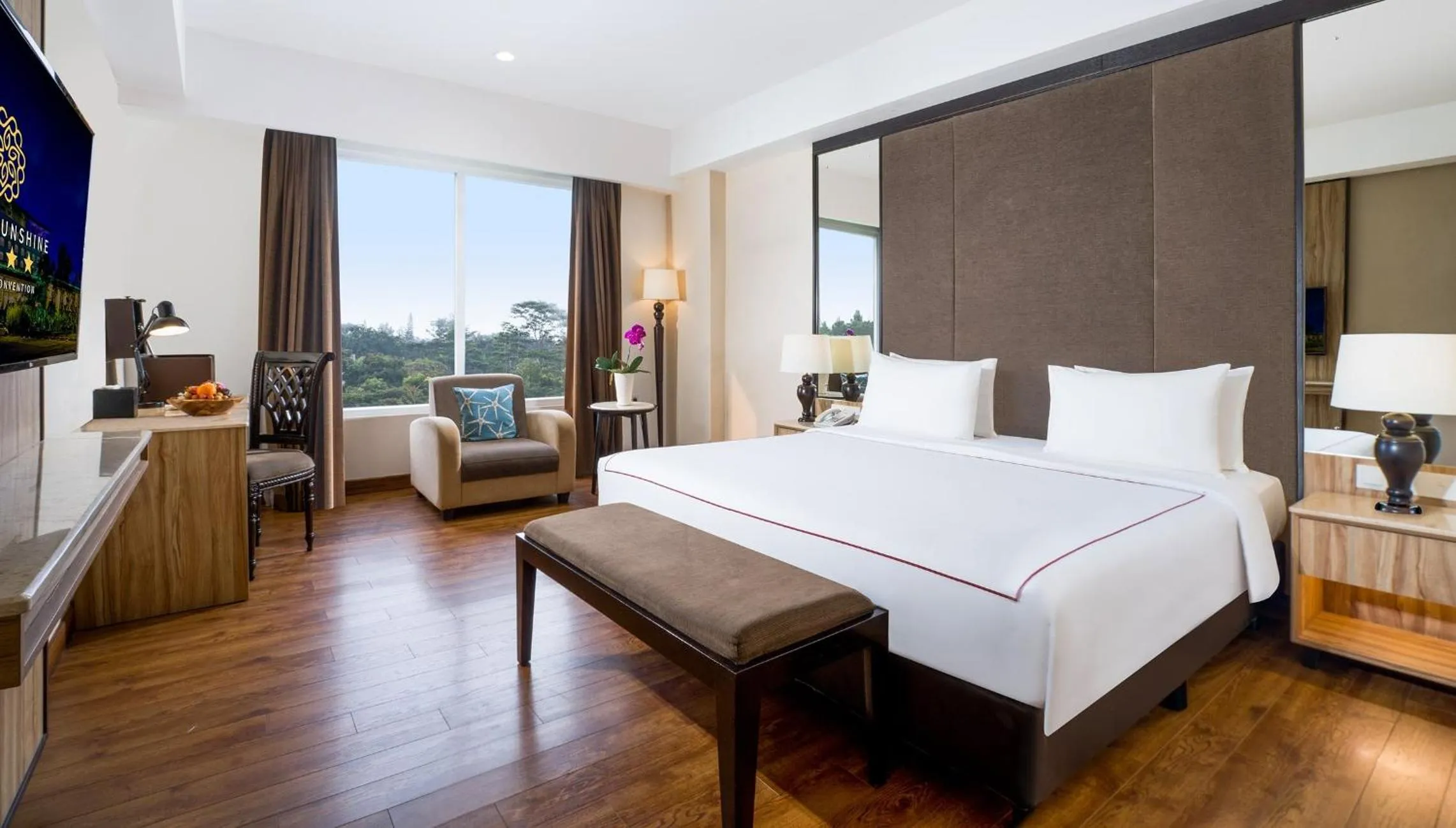 Bedroom, Bed in Grand Sunshine Resort & Convention