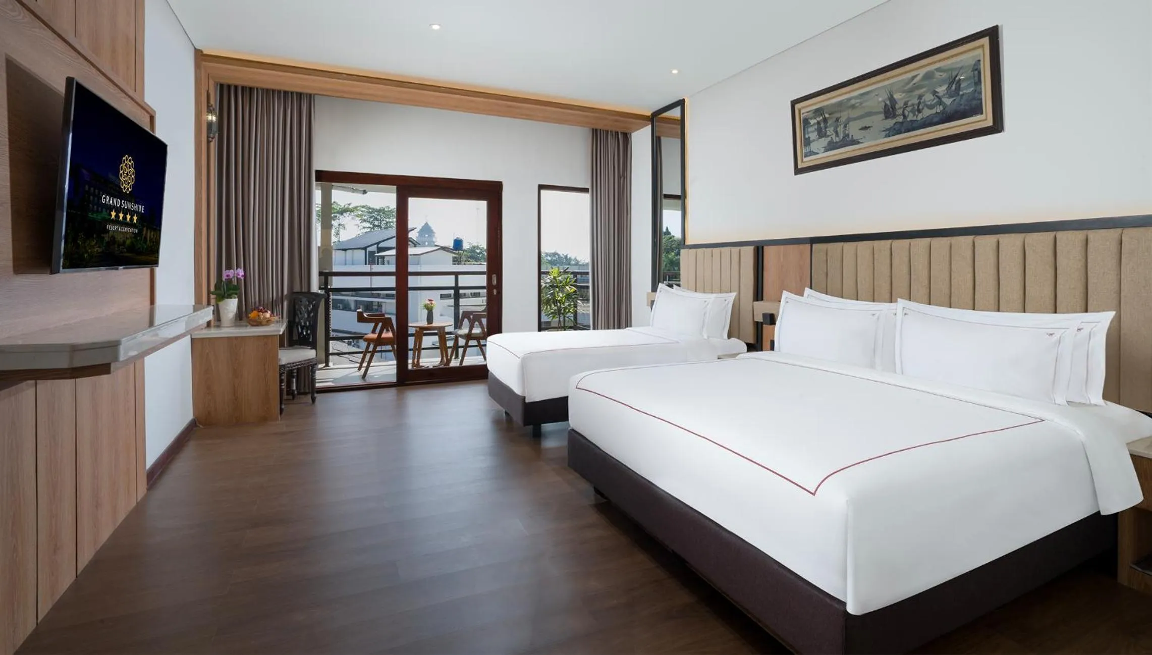 Bed in Grand Sunshine Resort & Convention