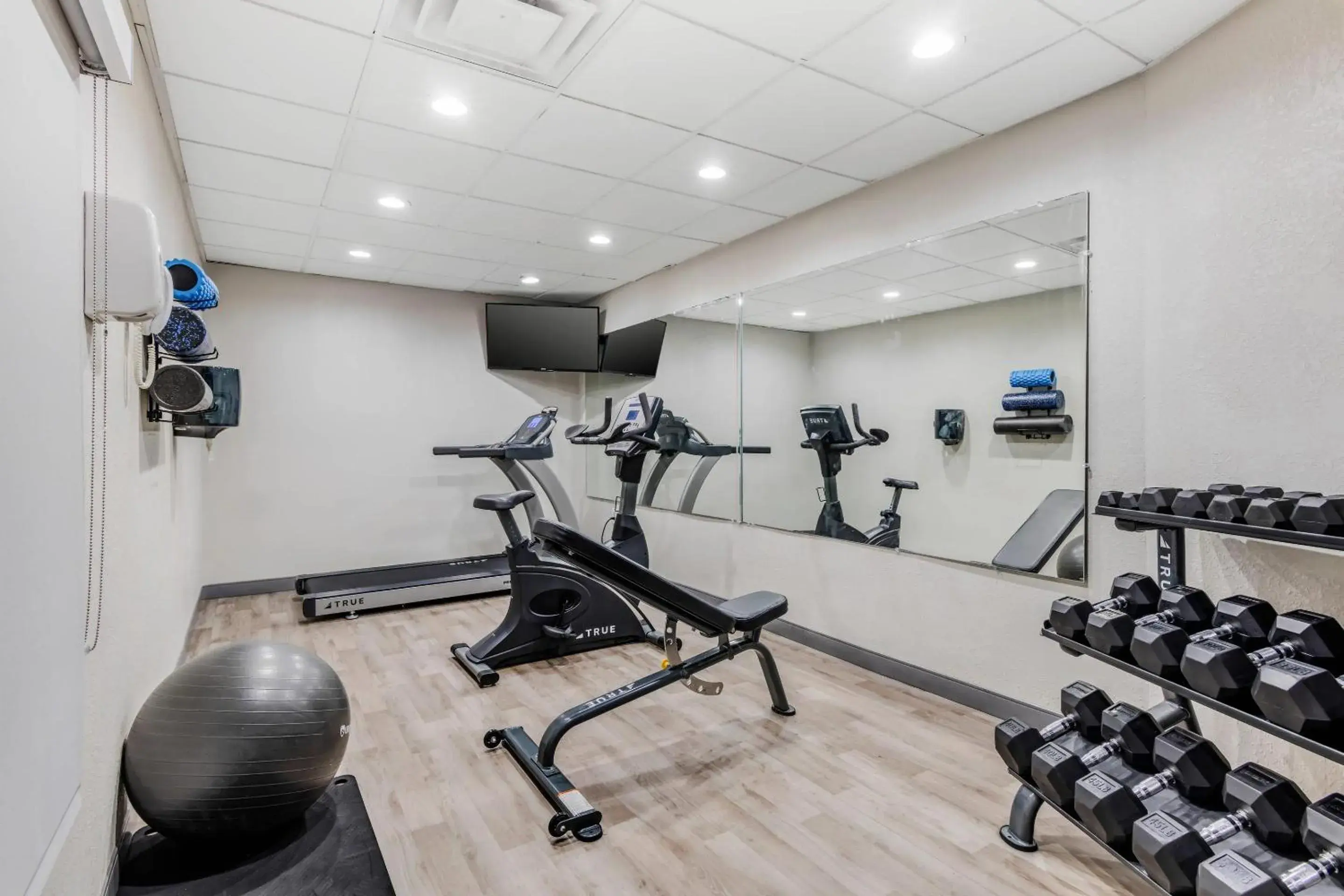 Fitness centre/facilities in Quality Inn & Suites Union City - Atlanta South Fitness centre/facilities in Quality Inn & Suites Union City - Atlanta South