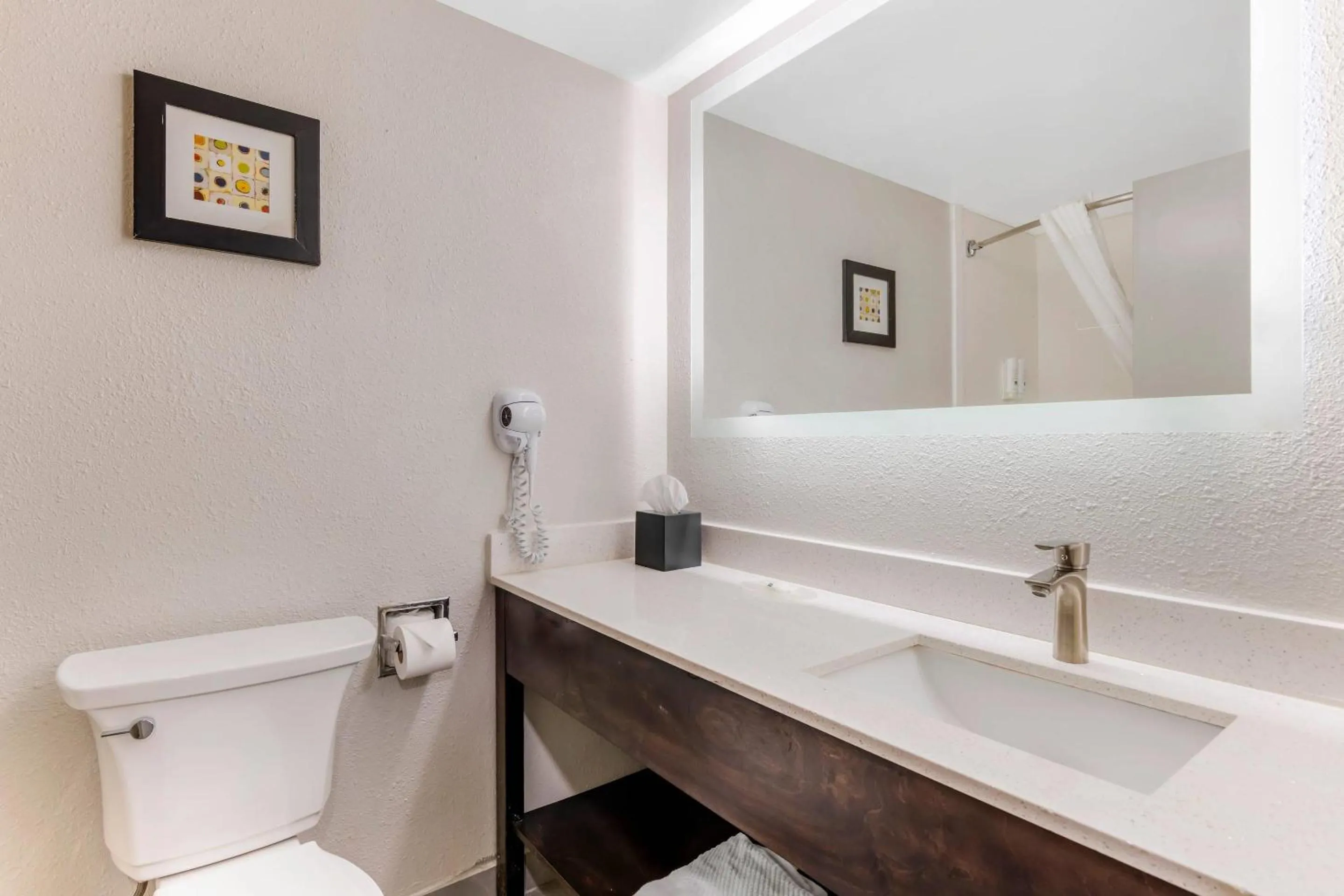 Bedroom in Quality Inn & Suites Union City - Atlanta South