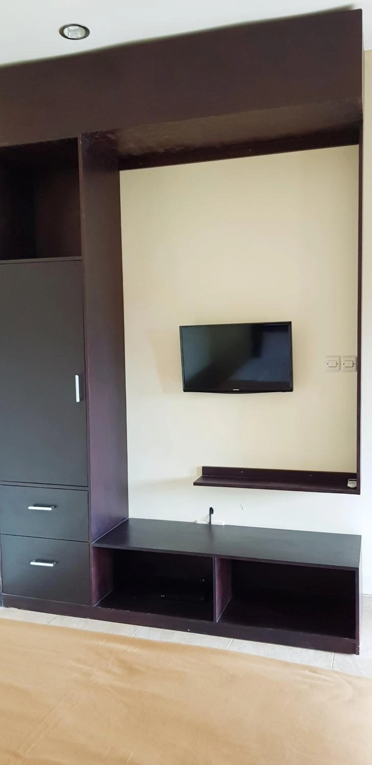 Bedroom in Eddys Cottages & Villa