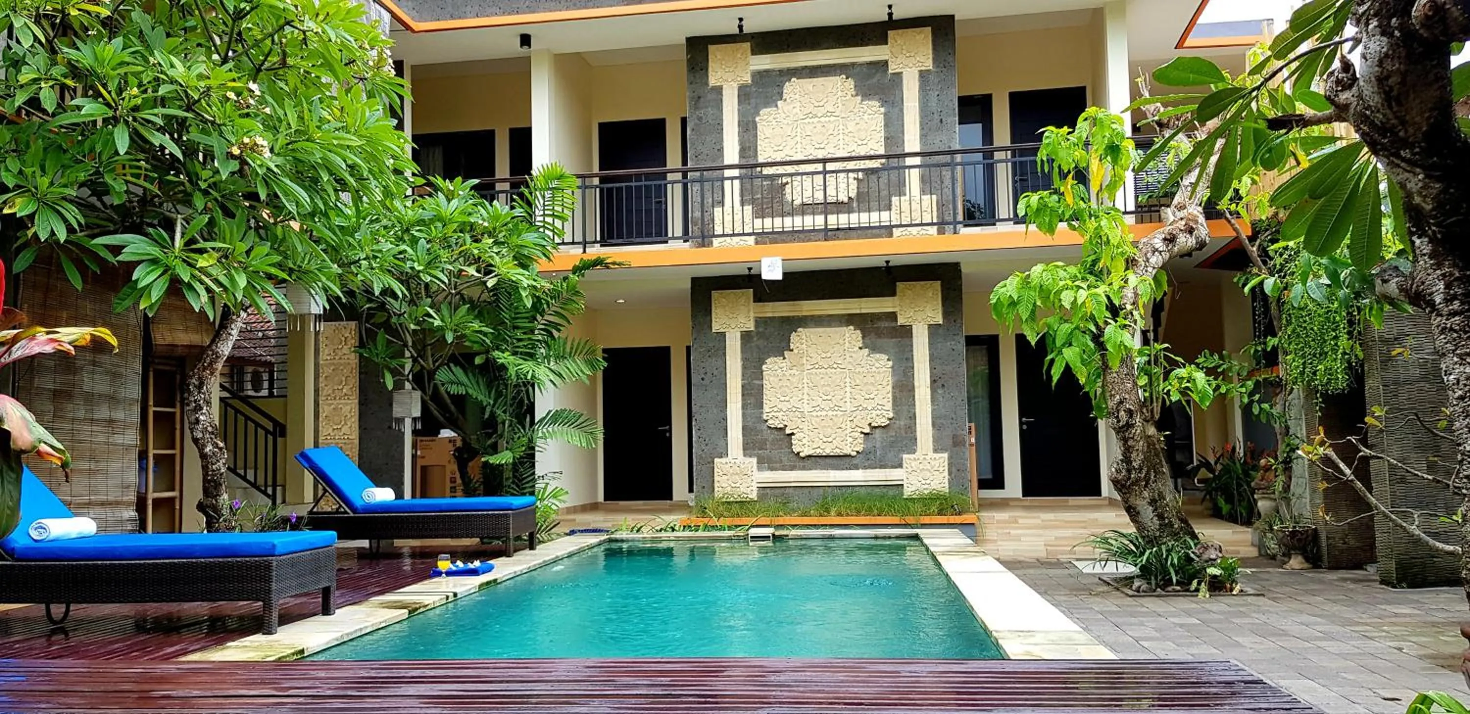 Garden in Eddys Cottages & Villa