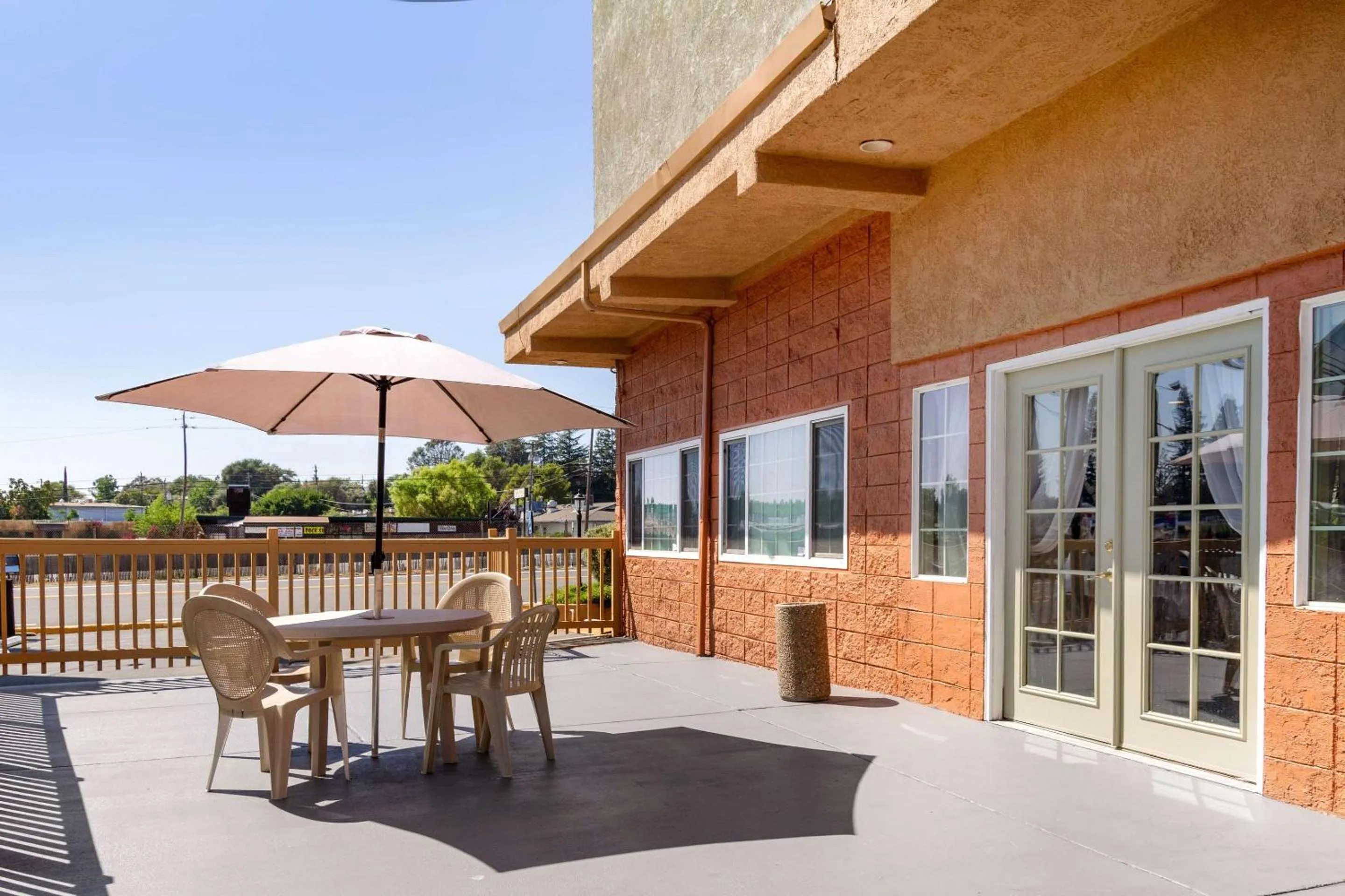 Property building in Rodeway Inn