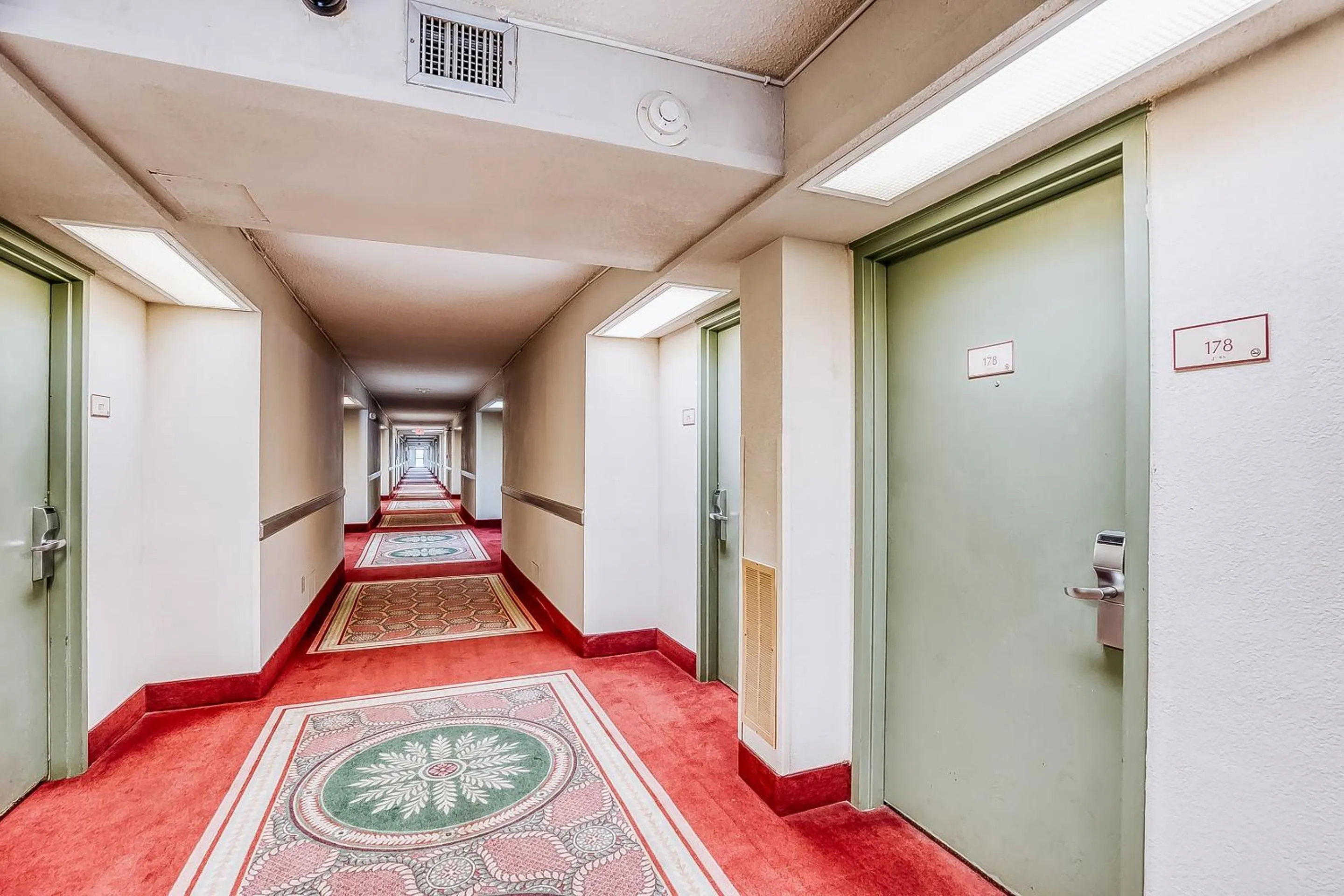 Lobby or reception in OYO Hotel Monroe LA I-20