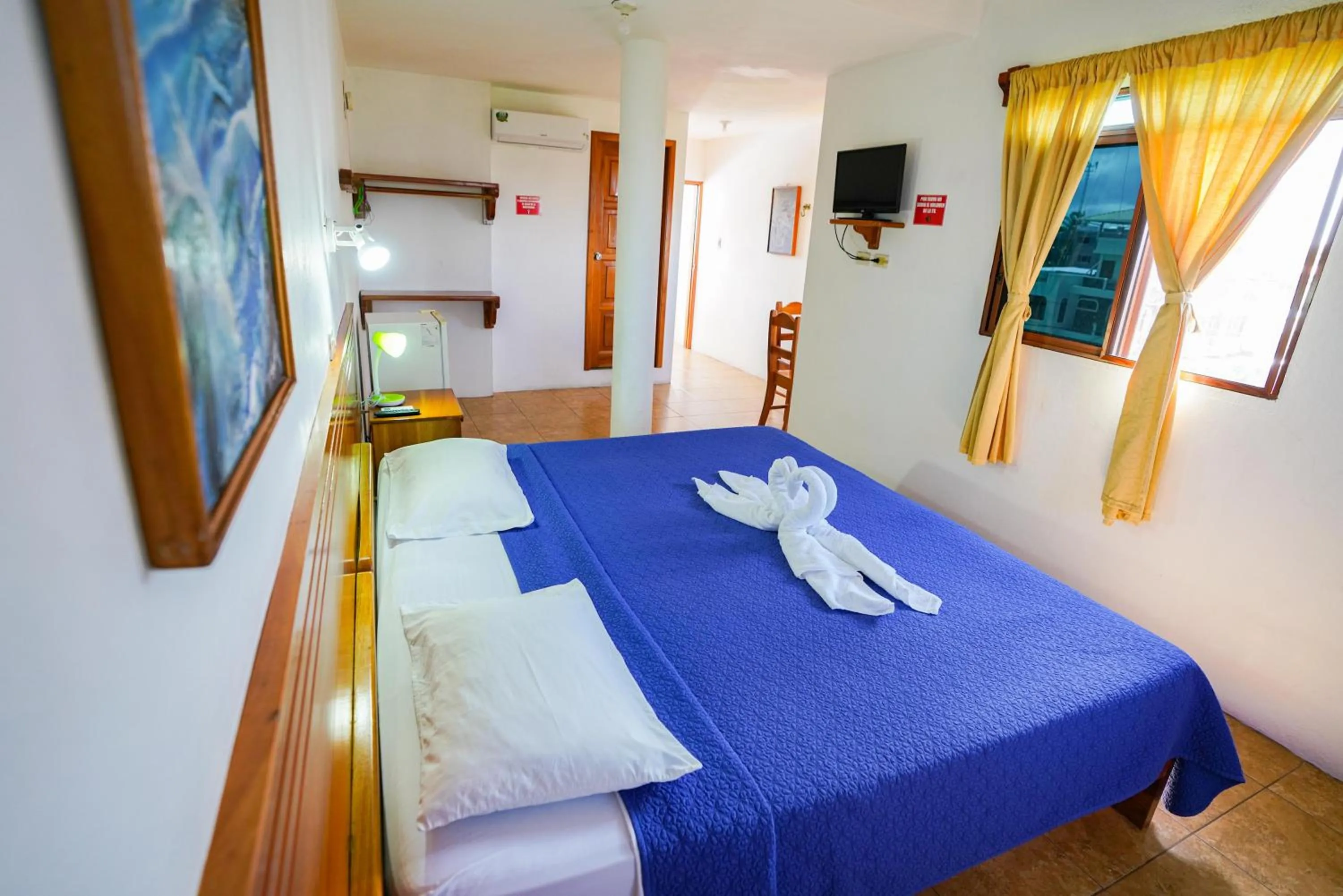 TV and multimedia, Bed in Galapagos Verde Azul