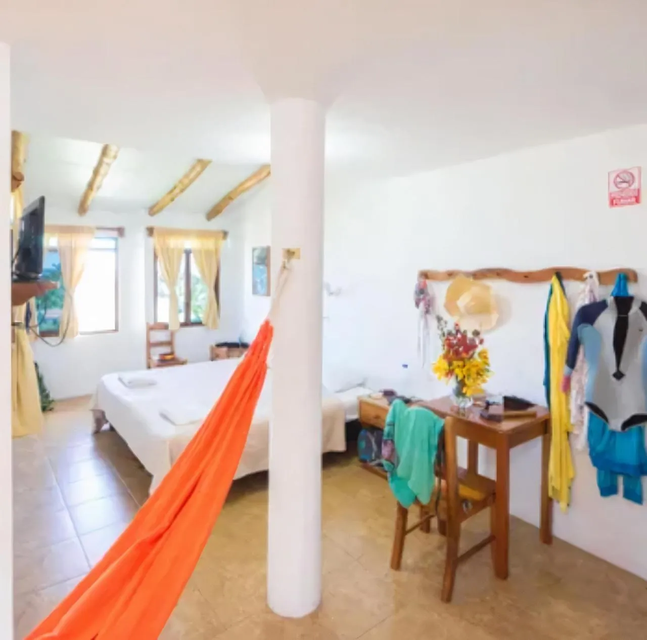 Bed in Galapagos Verde Azul