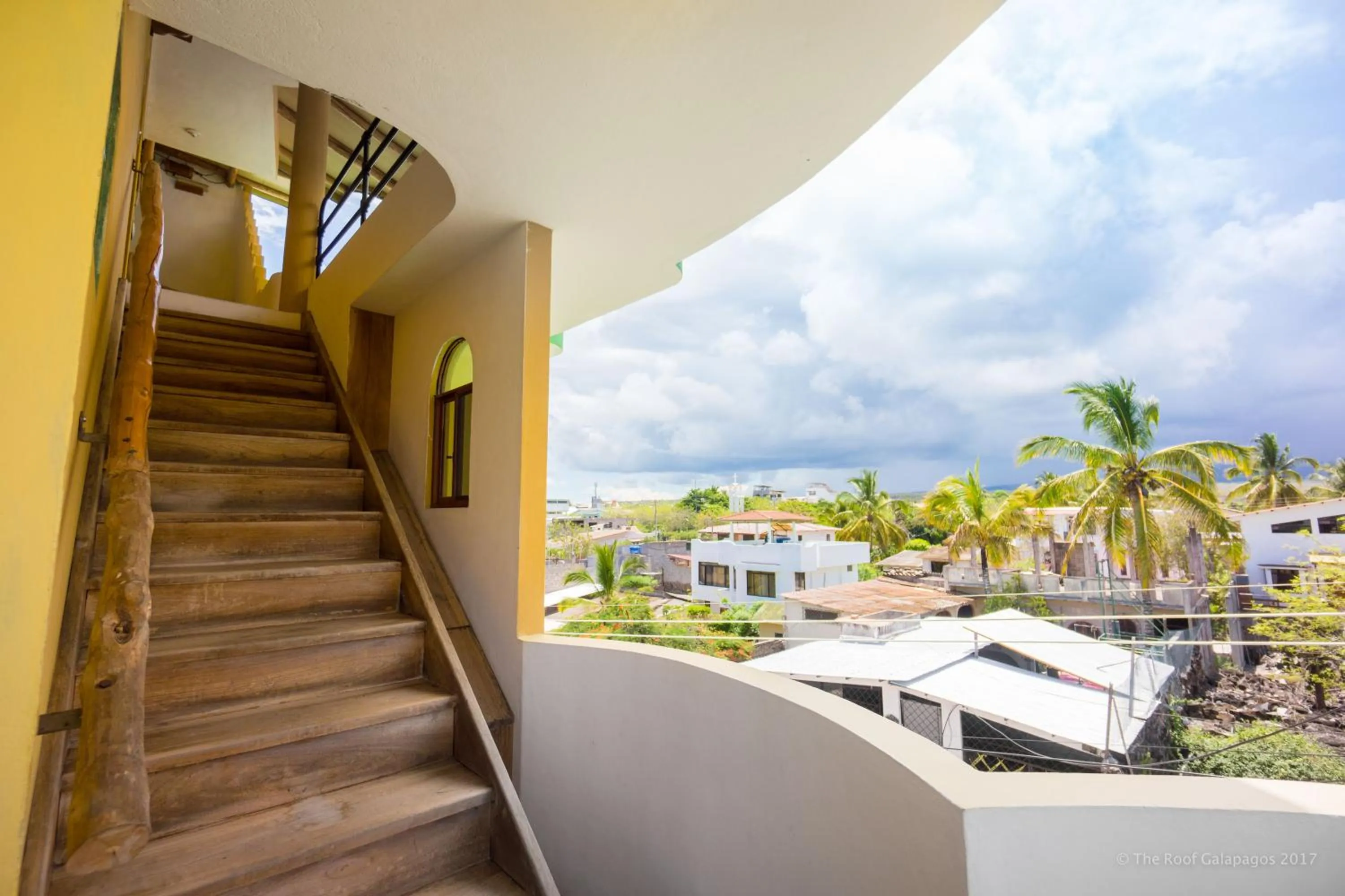 Neighbourhood in Galapagos Verde Azul