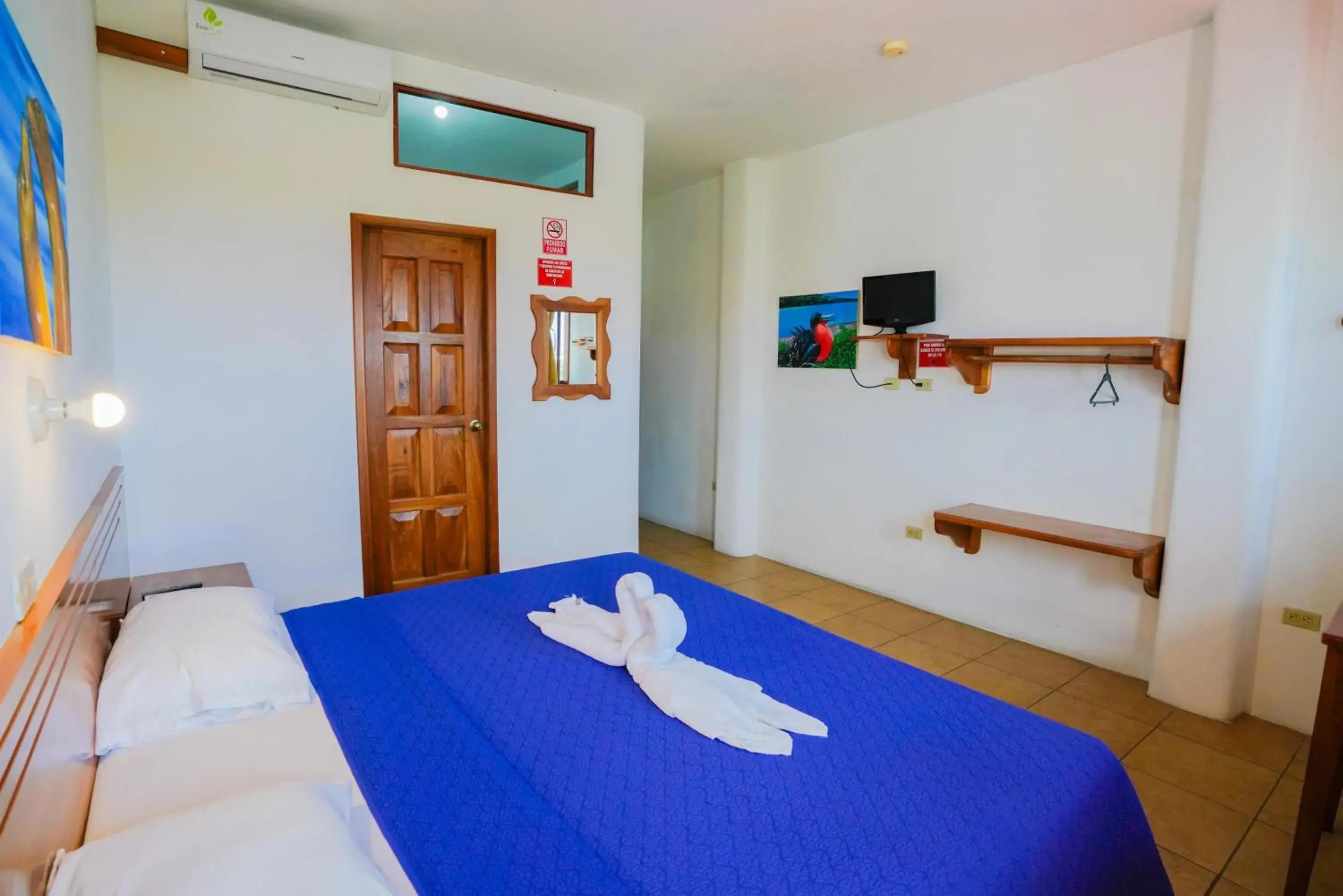 Deluxe King Room in Galapagos Verde Azul Deluxe King Room in Galapagos Verde Azul