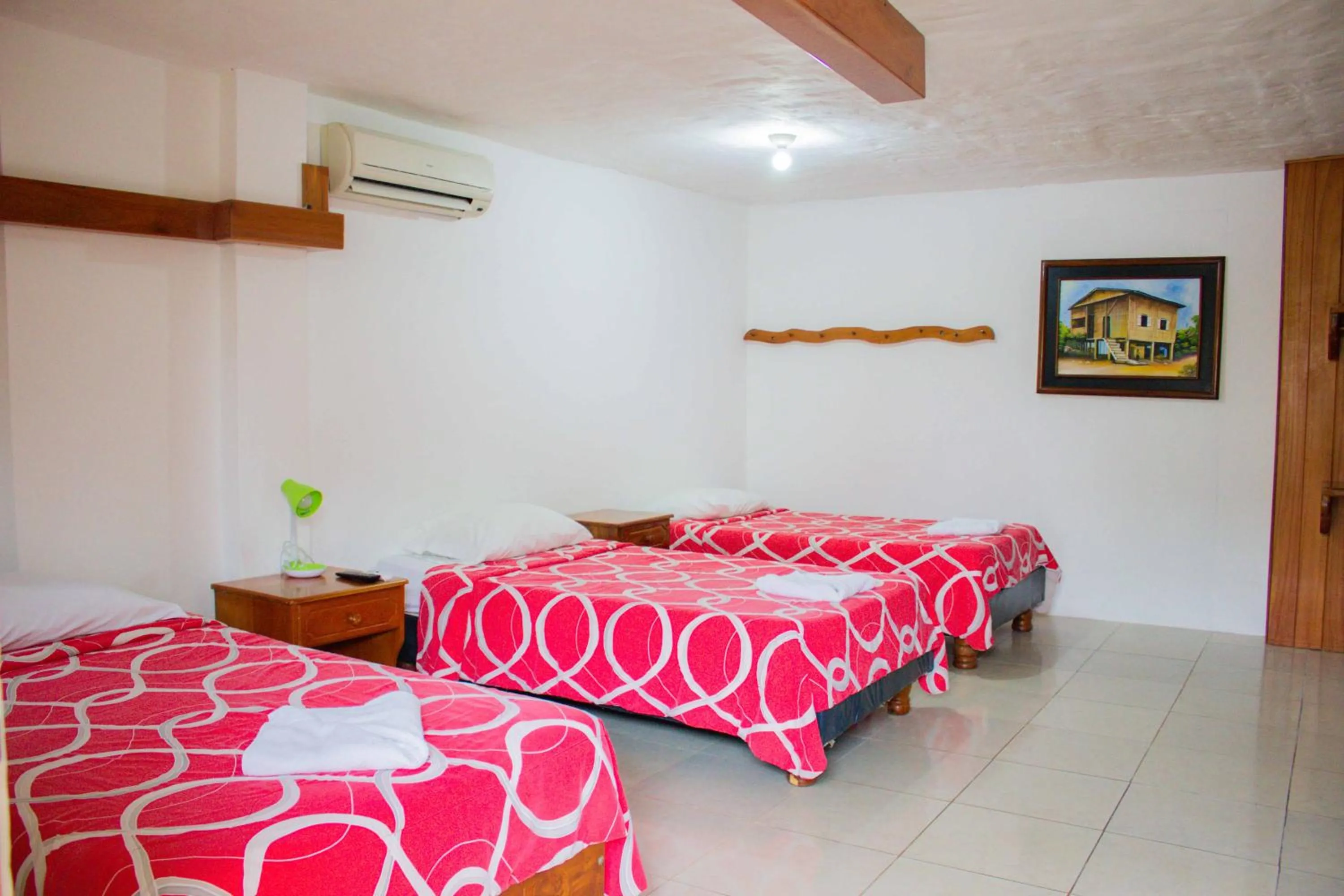 Bed in Galapagos Verde Azul