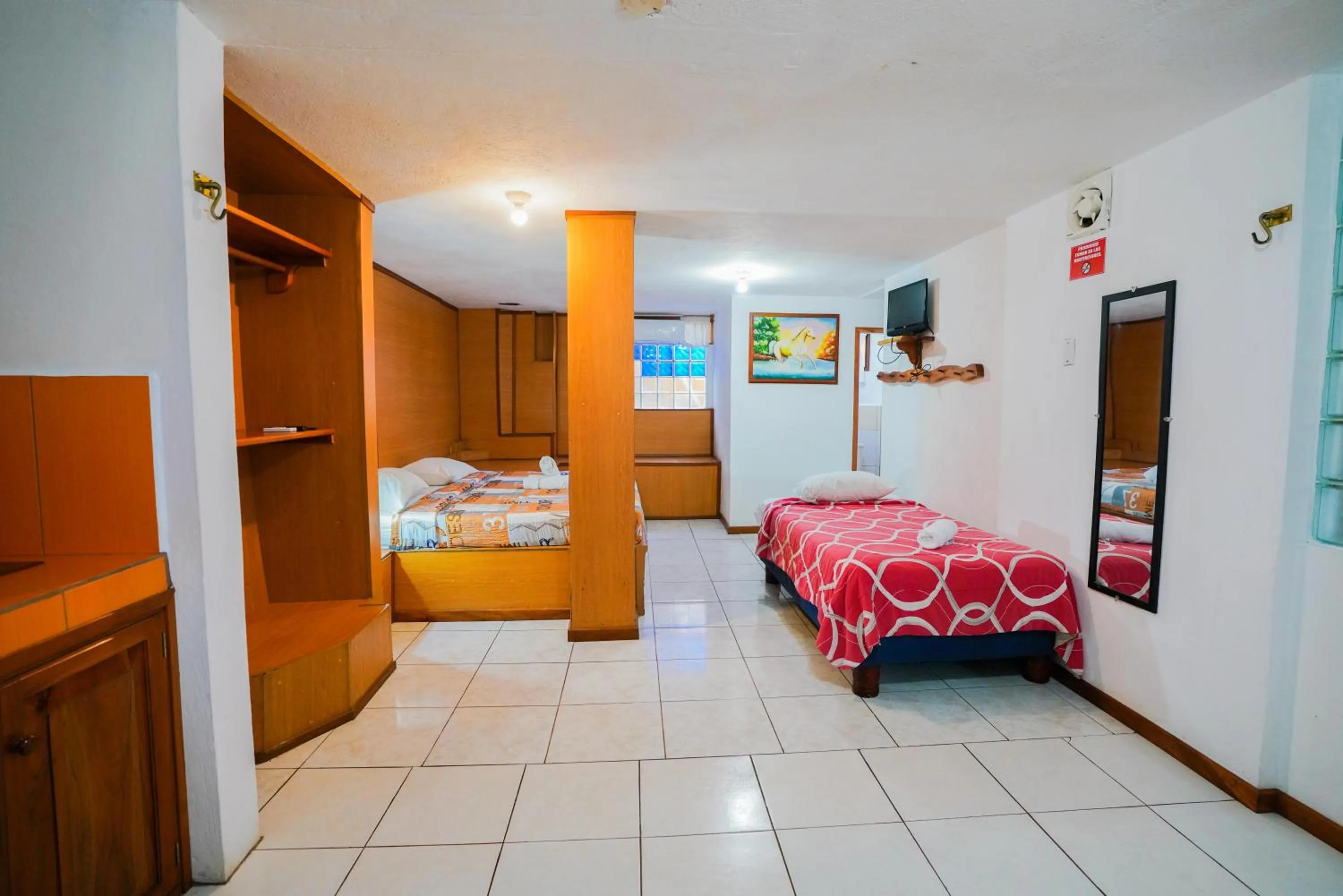 TV and multimedia, Bed in Galapagos Verde Azul