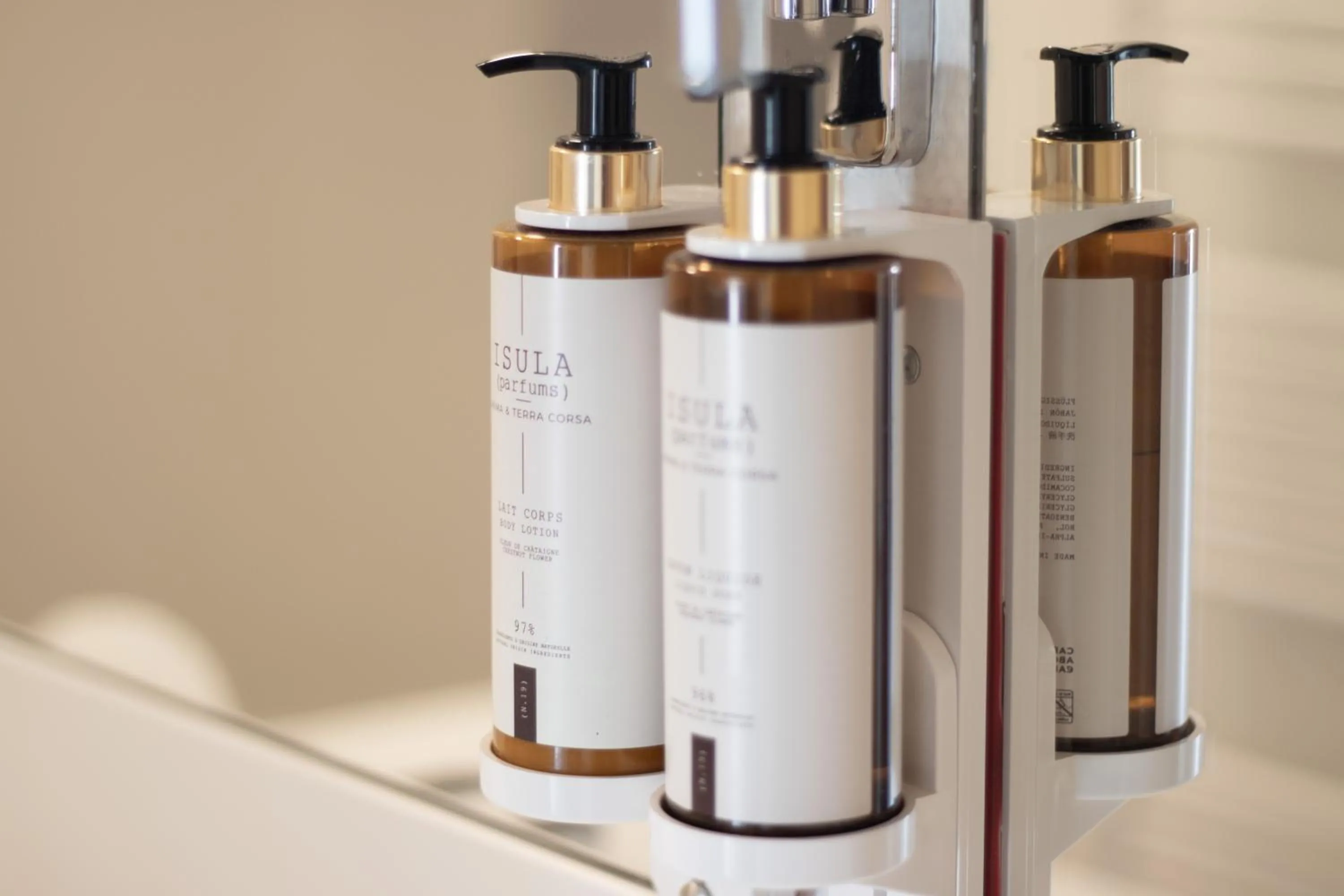 Bathroom in Le Bois d'Imbert - Memory Collection